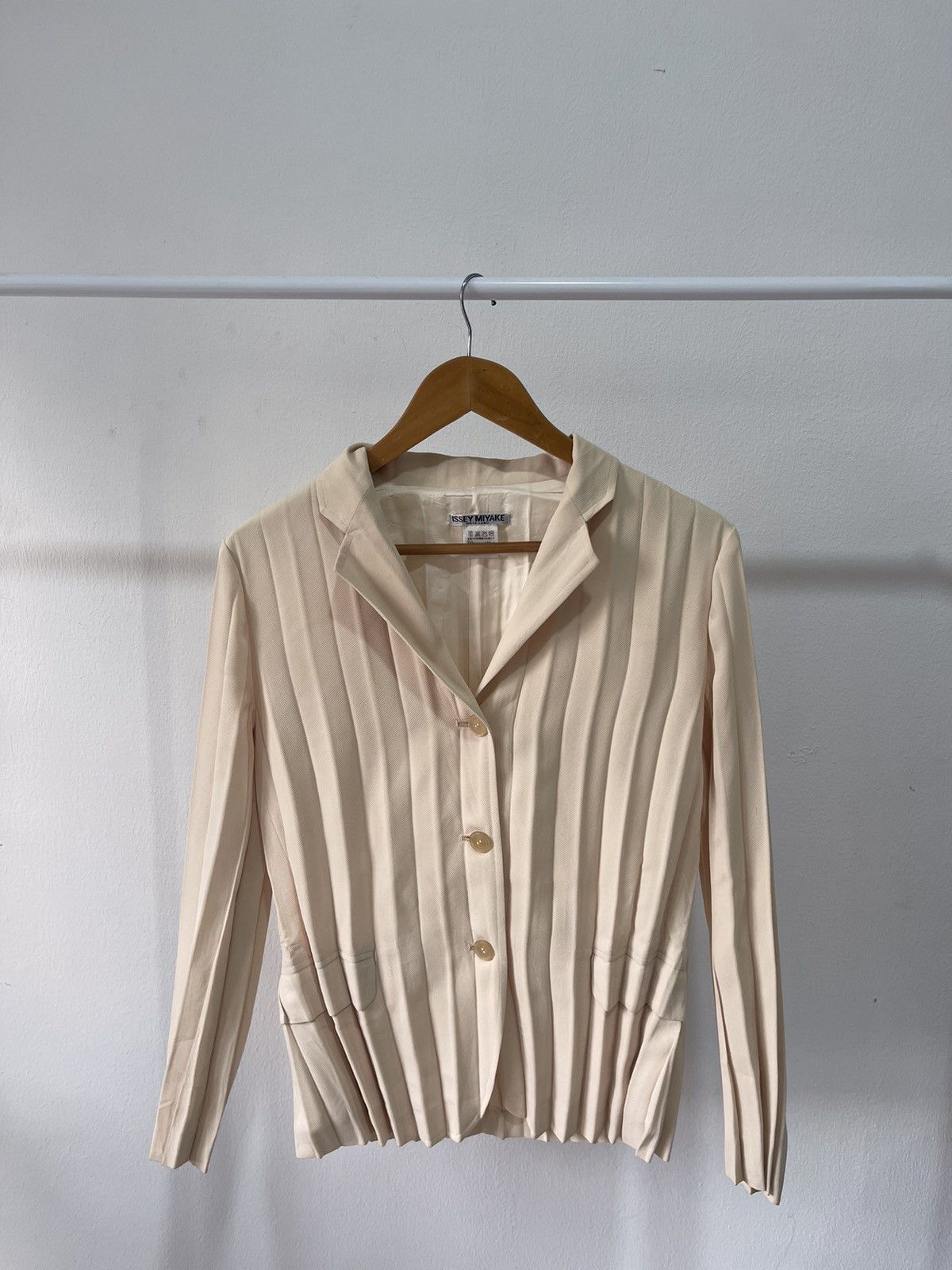 Issey Miyake 2004 Issey Miyake White Label Pleats Please Size US S / EU 44-46 / 1 - 2 Thumbnail