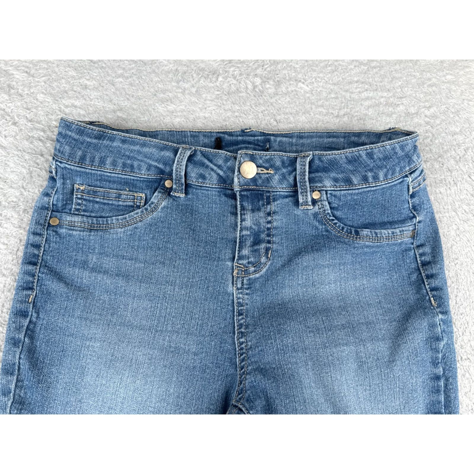 Vintage D.Jeans Jeans Womens 4 Blue Denim Capri Mid Rise Cotton Blend Embroidered 26x18 - Capri Jeans Womens Blue Denim 4 Mid Rise Embroidered Cotton Blend Size 27" / US 4 / IT 40 - 4 Thumbnail