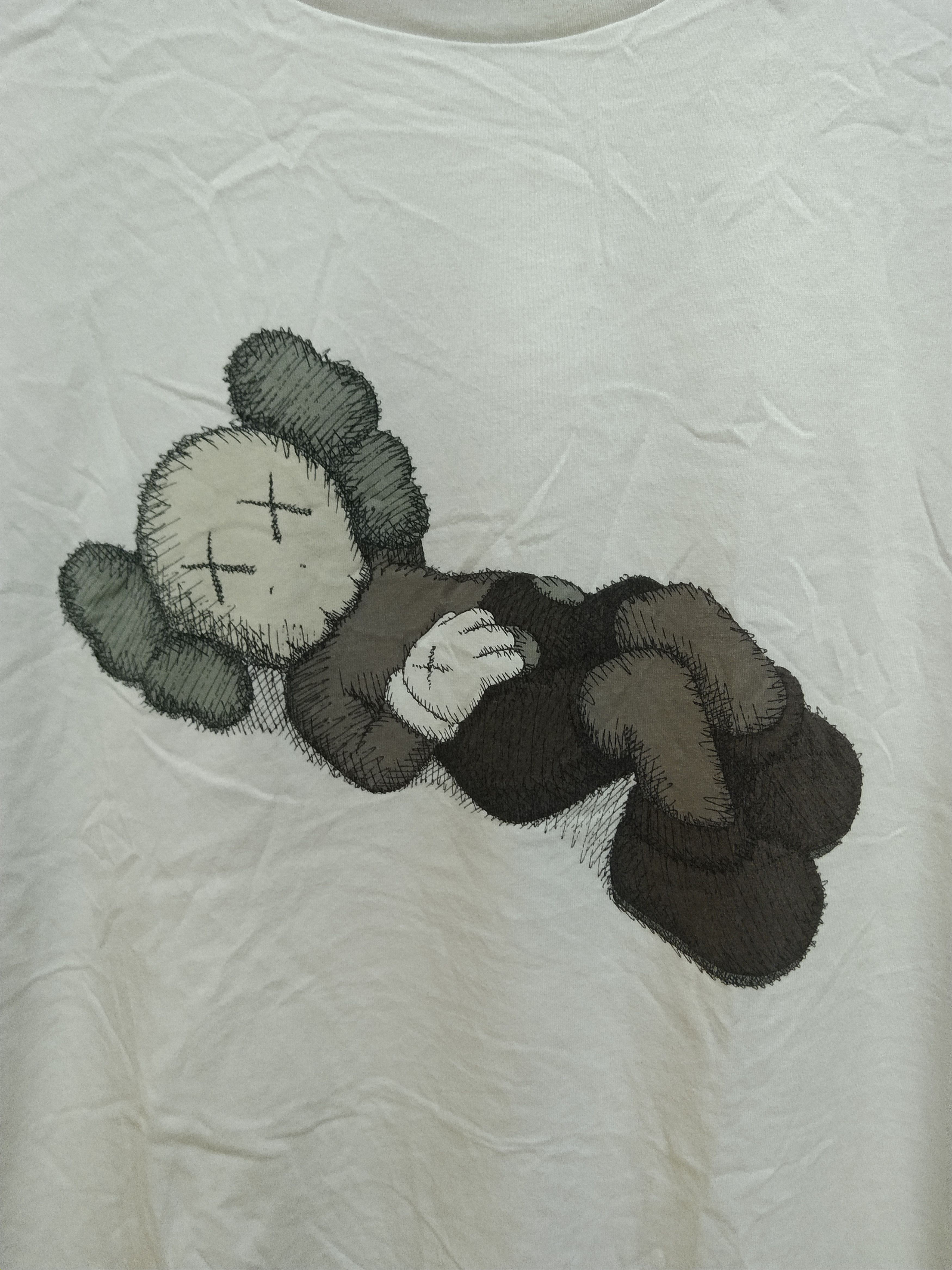 Kaws × Uniqlo kaws x Uniqlo Shirt Size US XXL / EU 58 / 5 - 3 Thumbnail