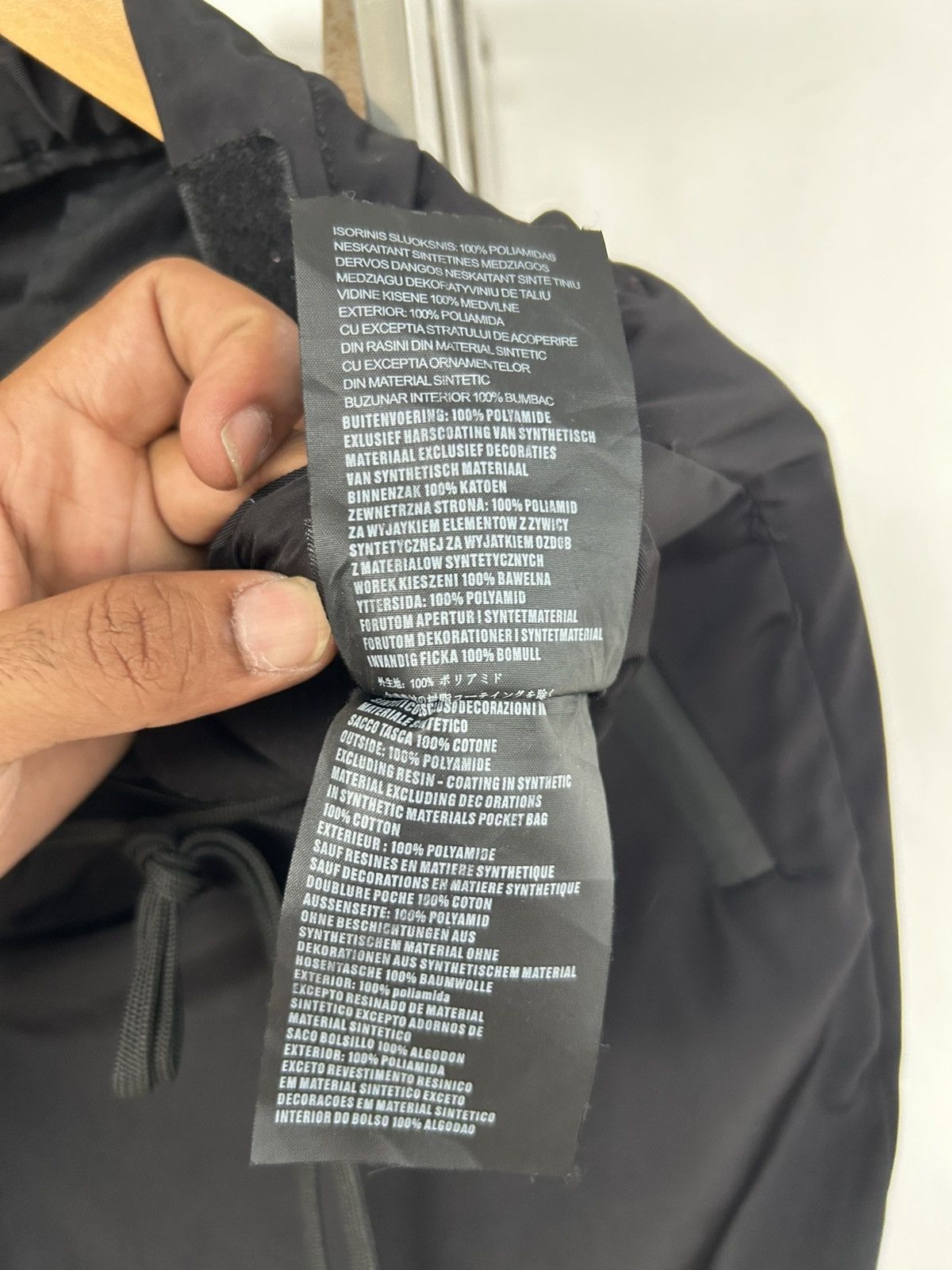 Prada Prada Garbadine Nylon Trousers Size US 34 / EU 50 - 13 Thumbnail