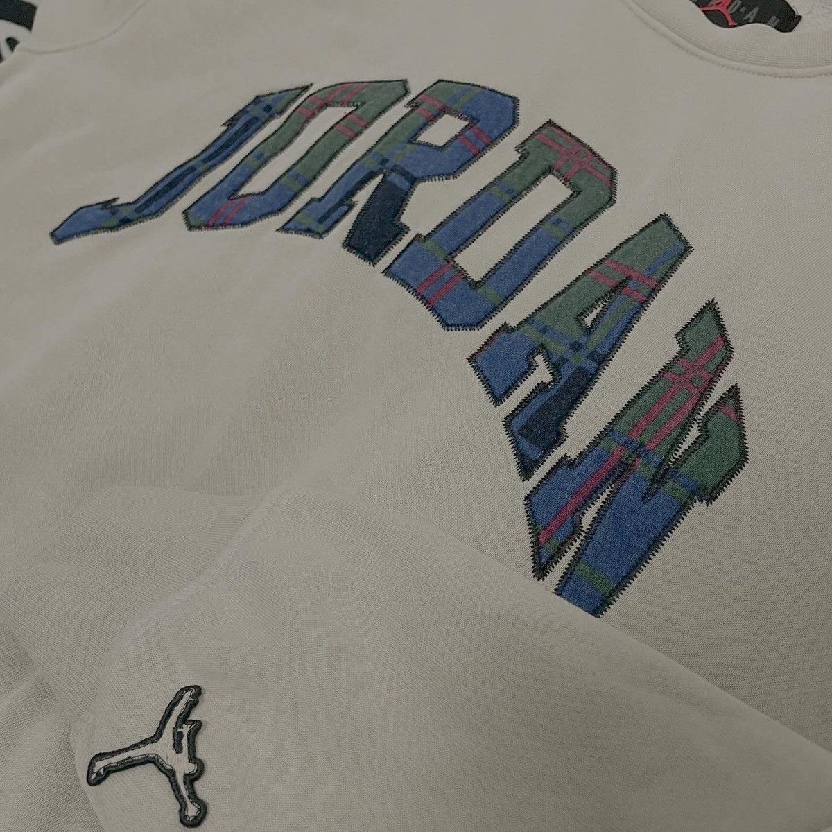 Jordan Brand Nike Air Jordan Spell Out Color Beige Jumpman Sweatshirt Size US XS / EU 42 / 0 - 4 Thumbnail