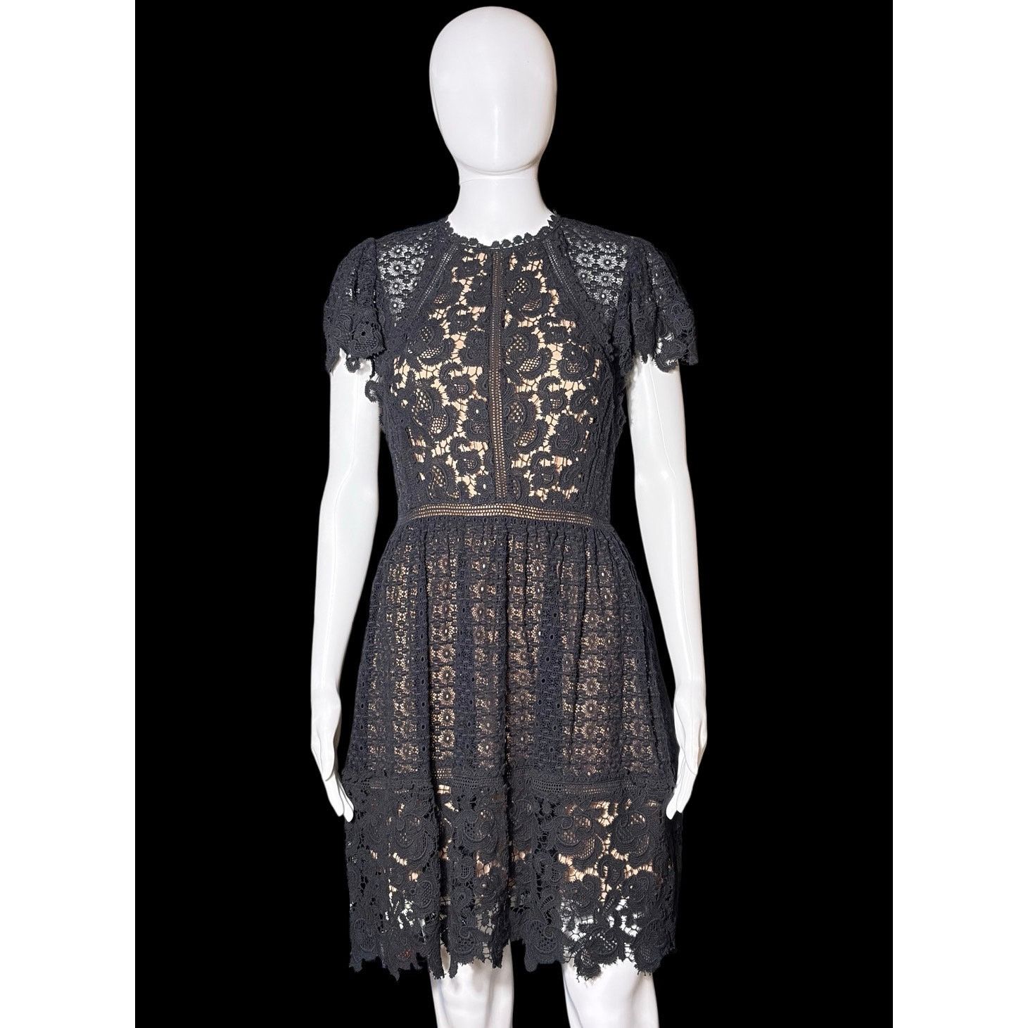 Rebecca Taylor Y2K Rebecca Taylor Eyelet Lace Pattern Knee-Length Dress Size XS / US 0-2 / IT 36-38 - 1 Thumbnail