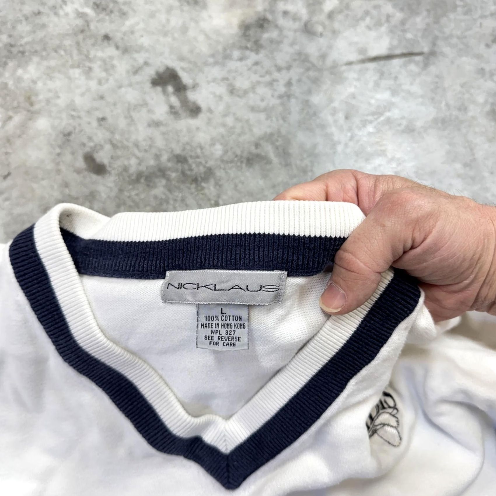 Vintage Vintage Nicklaus Sweater Mens XL White Navy V-Neck Cotton Ibis Golf 90s Size US XL / EU 56 / 4 - 6 Thumbnail