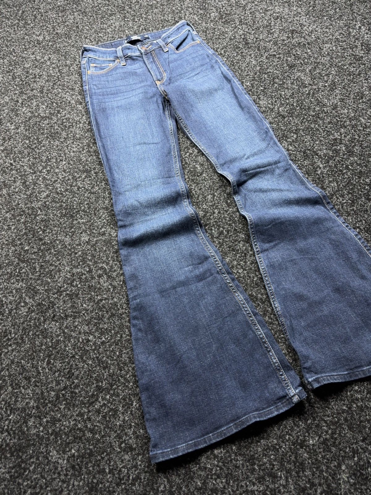 Hollister Hollister Avant Garde Ultra High Rise Flare Denim Jeans W25R Size 25" / US 0 / IT 36 - 2 Thumbnail