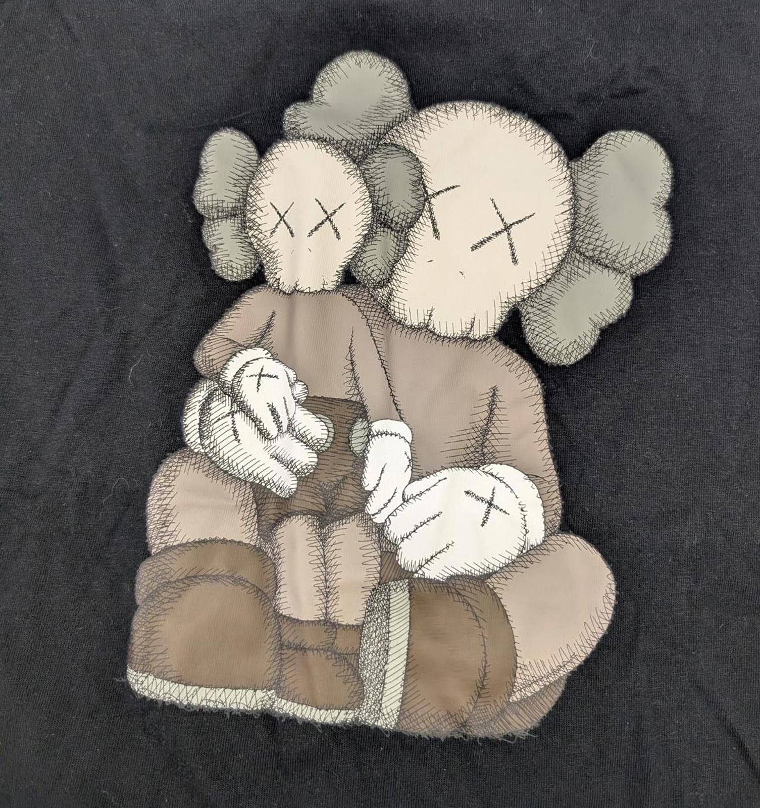 Kaws Kaws x Uniqlo Black t-shirt Size US L / EU 52-54 / 3 - 2 Thumbnail