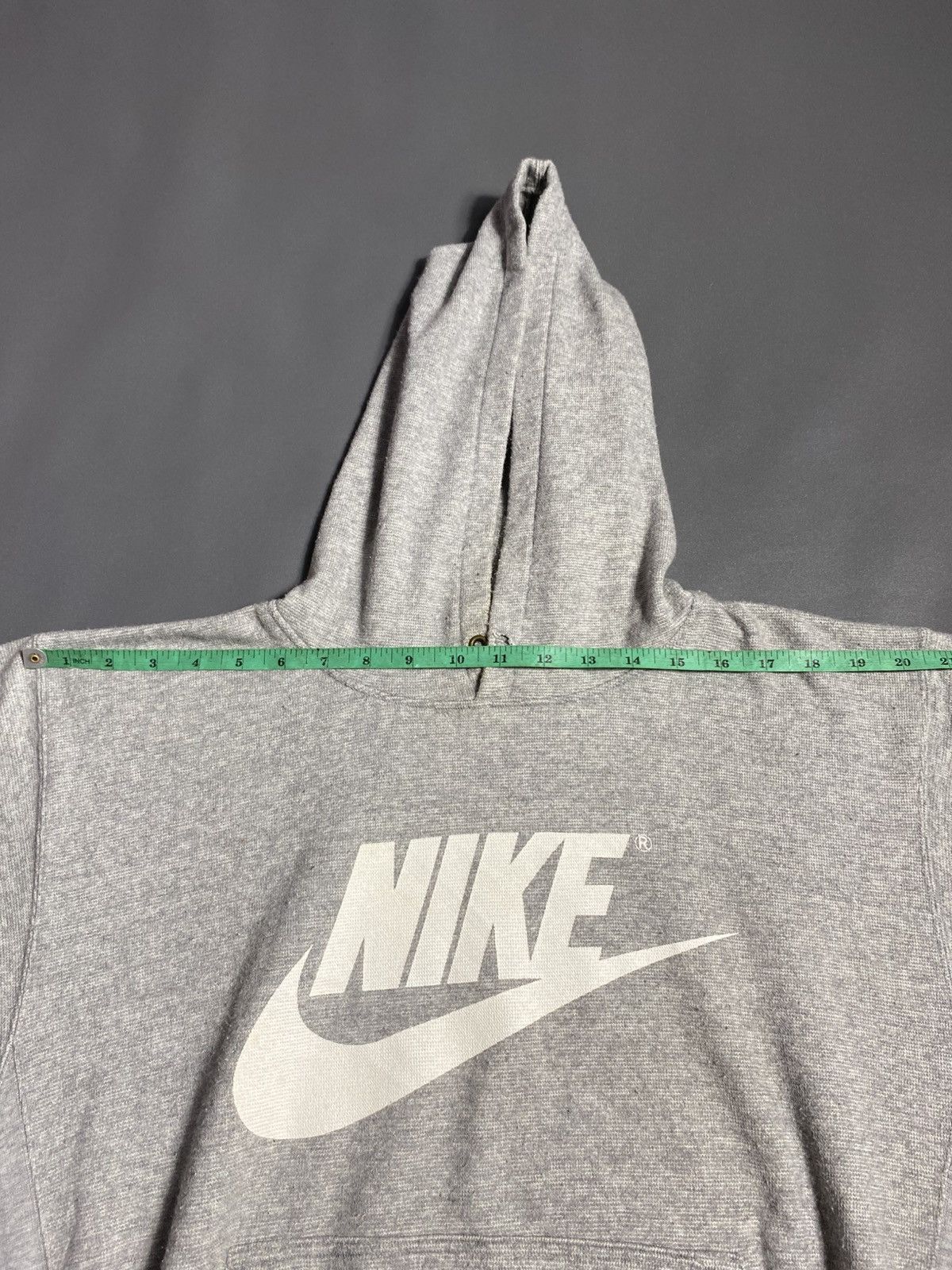 Nike Vintage Nike Big Swoosh Logo Hoodie Sweatshirt Y2K Boxy Fit Size US L / EU 52-54 / 3 - 12 Thumbnail