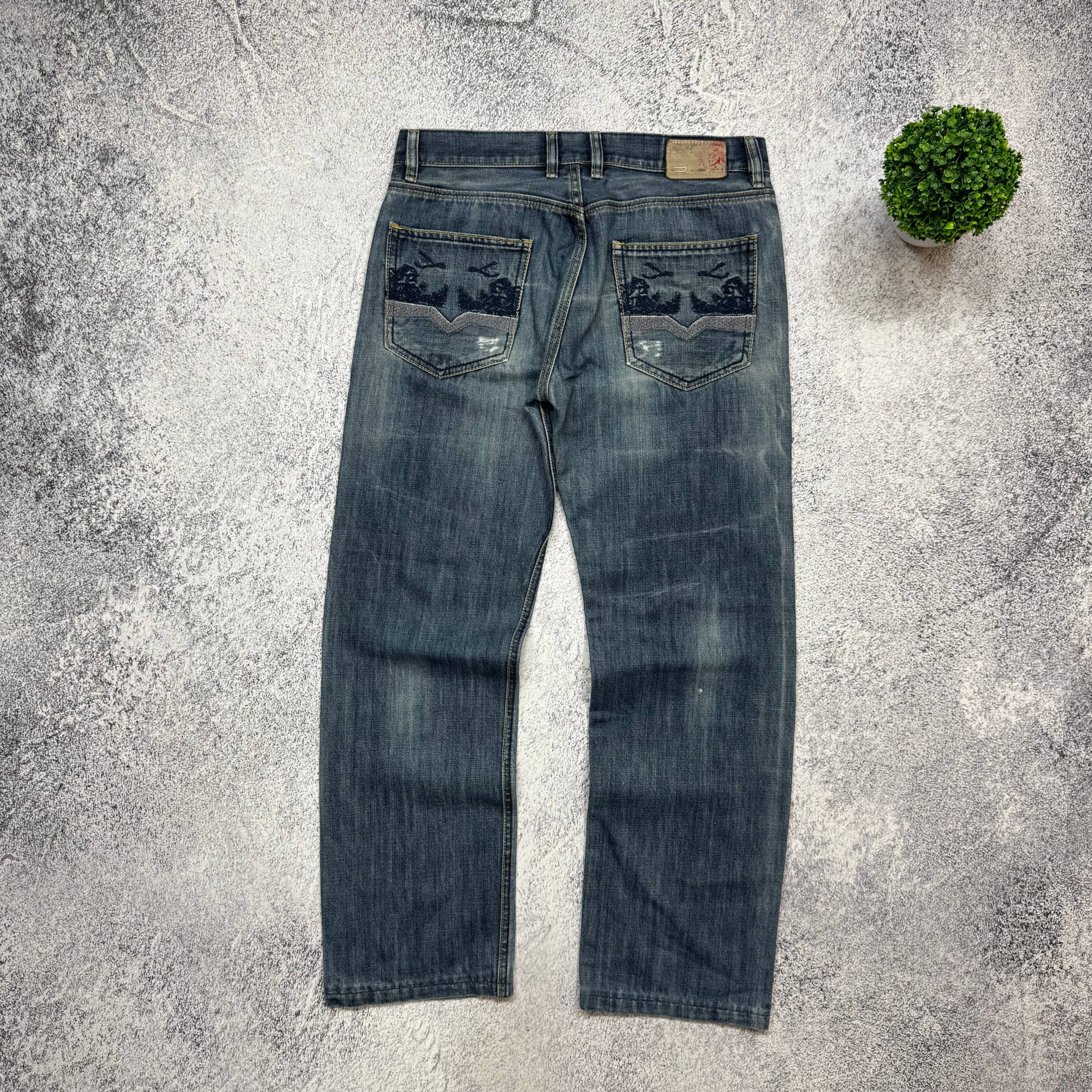 Diesel Diesel Industry BaggyFaded Big Logo Denim Jeans Mens Size 34 Size US 34 / EU 50 - 1 Thumbnail