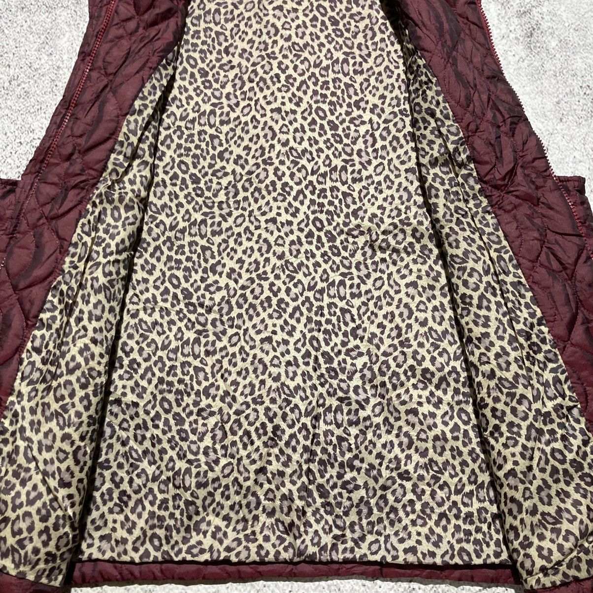 Japanese Brand 2000s Ramlossa Puffer Inner Leopard Motif Vest Red Lgb Size US L / EU 52-54 / 3 - 5 Thumbnail