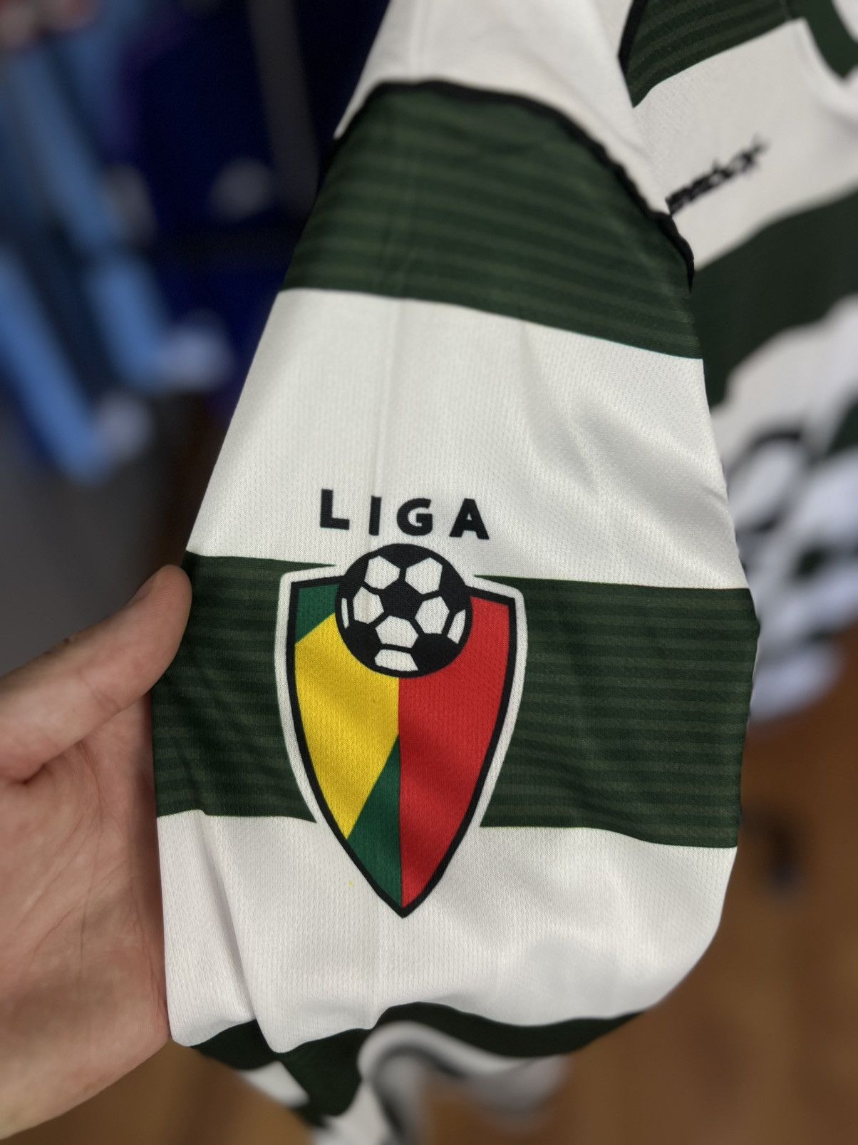 Reebok Soccer Jersey Reebok Sporting 2002/03 Cristiano Ronaldo #28 Size US L / EU 52-54 / 3 - 6 Thumbnail