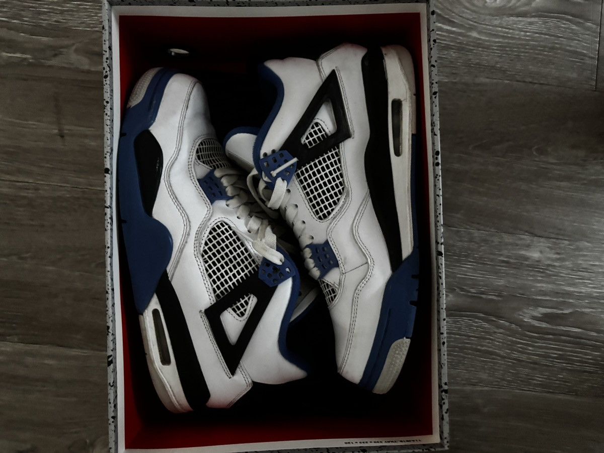 Jordan Brand Air Jordan 4 “Motorsport” Size US 9.5 / EU 42-43 - 1 Thumbnail
