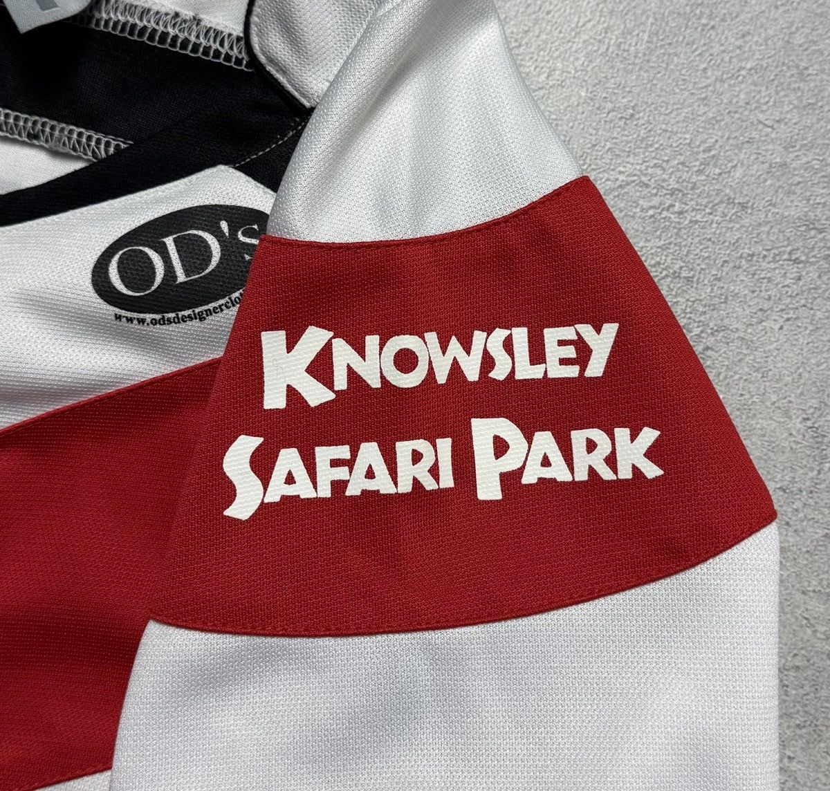 Other St Helens 2013 Home Rugby Shirt Jersey ISC Size US L / EU 52-54 / 3 - 11 Thumbnail