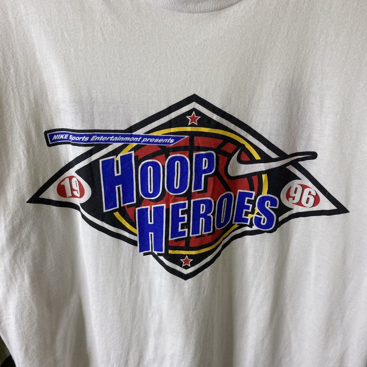 Nike Vintage 1996 Nike Hoop Heroes Big Swoosh T Shirt Size US L / EU 52-54 / 3 - 2 Thumbnail