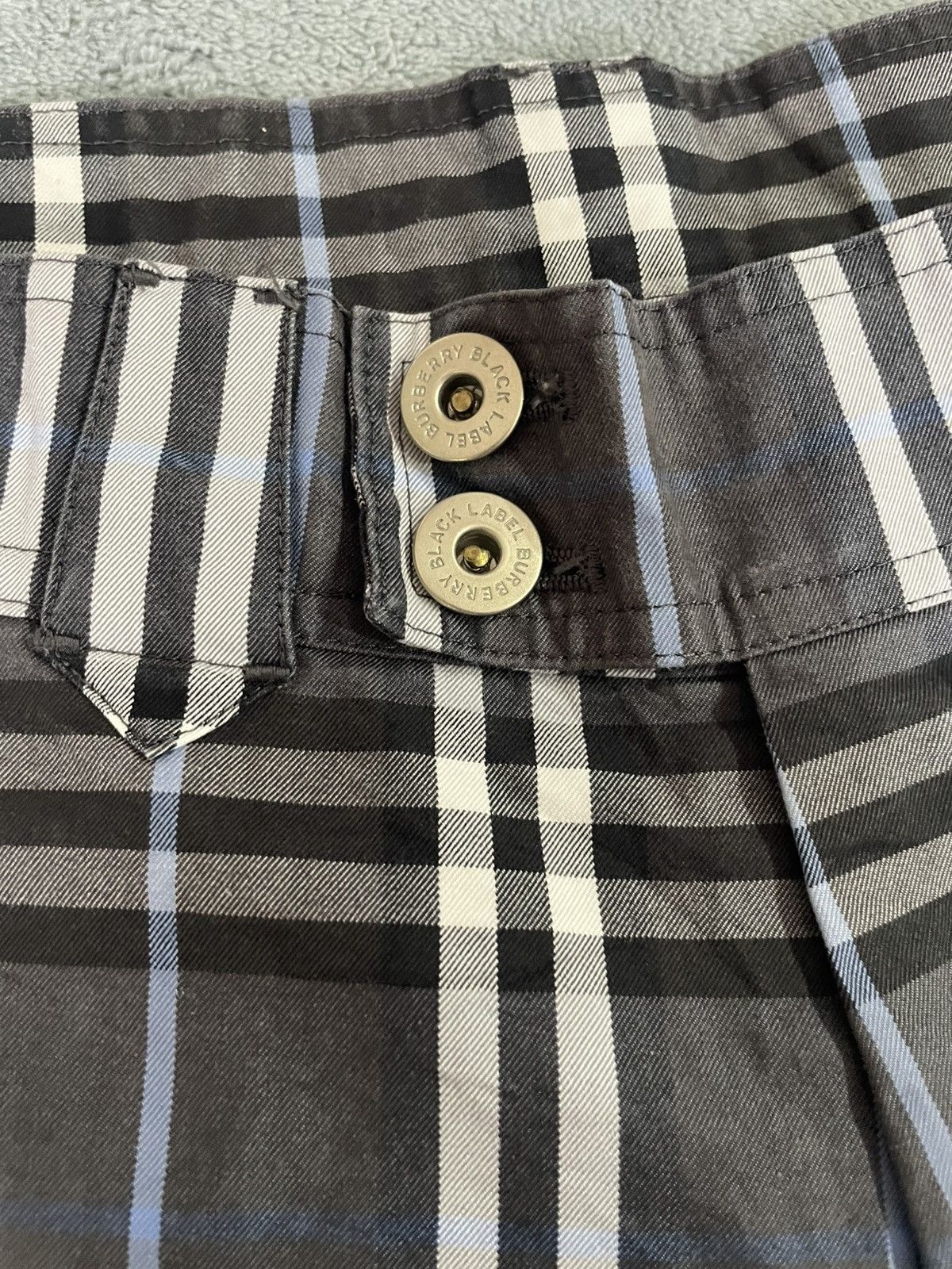 Burberry AUTHENTIC BURBERRY CLASSIC CHECK PANTS Size US 32 / EU 48 - 10 Thumbnail