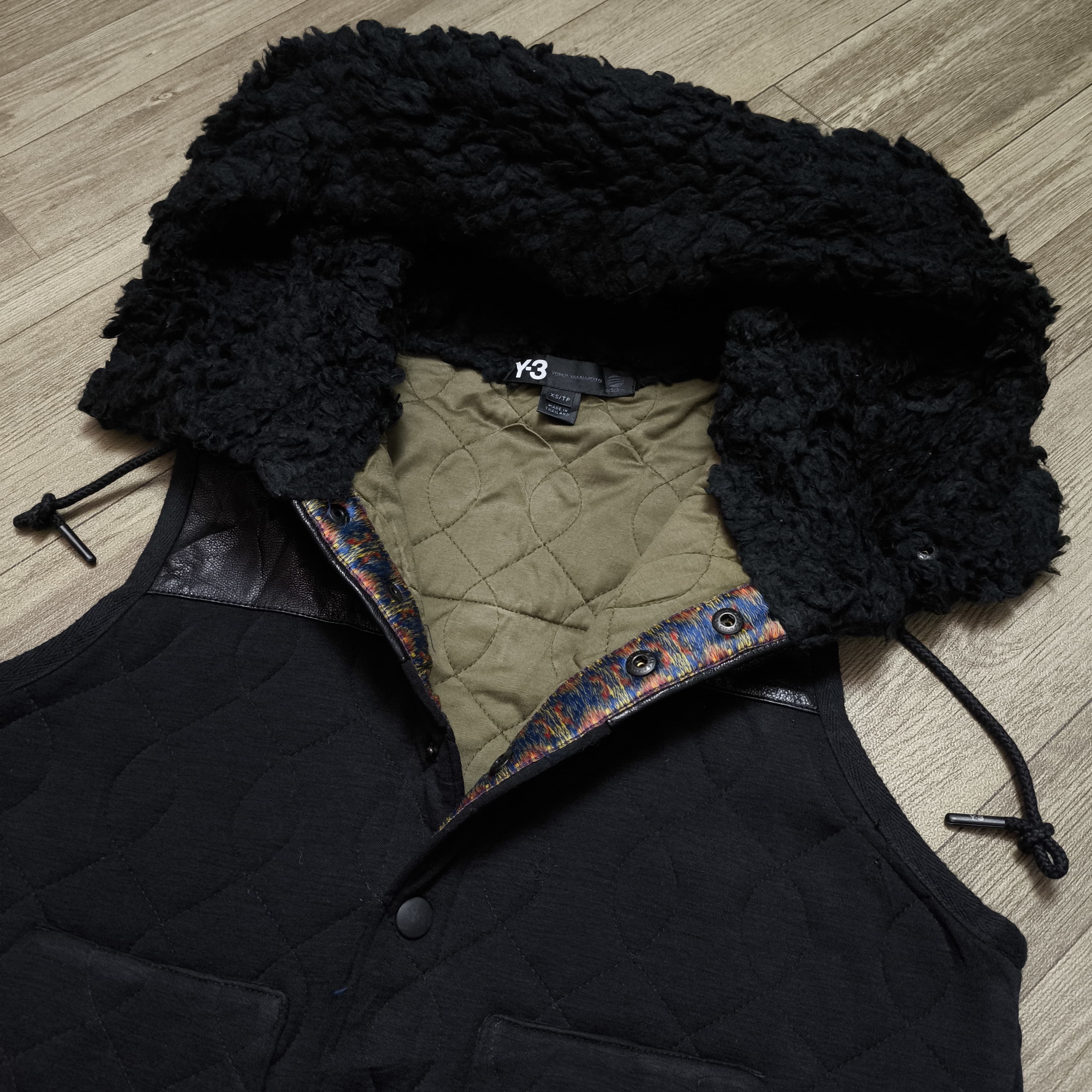Yohji Yamamoto Y-3 Yohji Yamamoto Quilted Gilet Black Size US S / EU 44-46 / 1 - 9 Thumbnail
