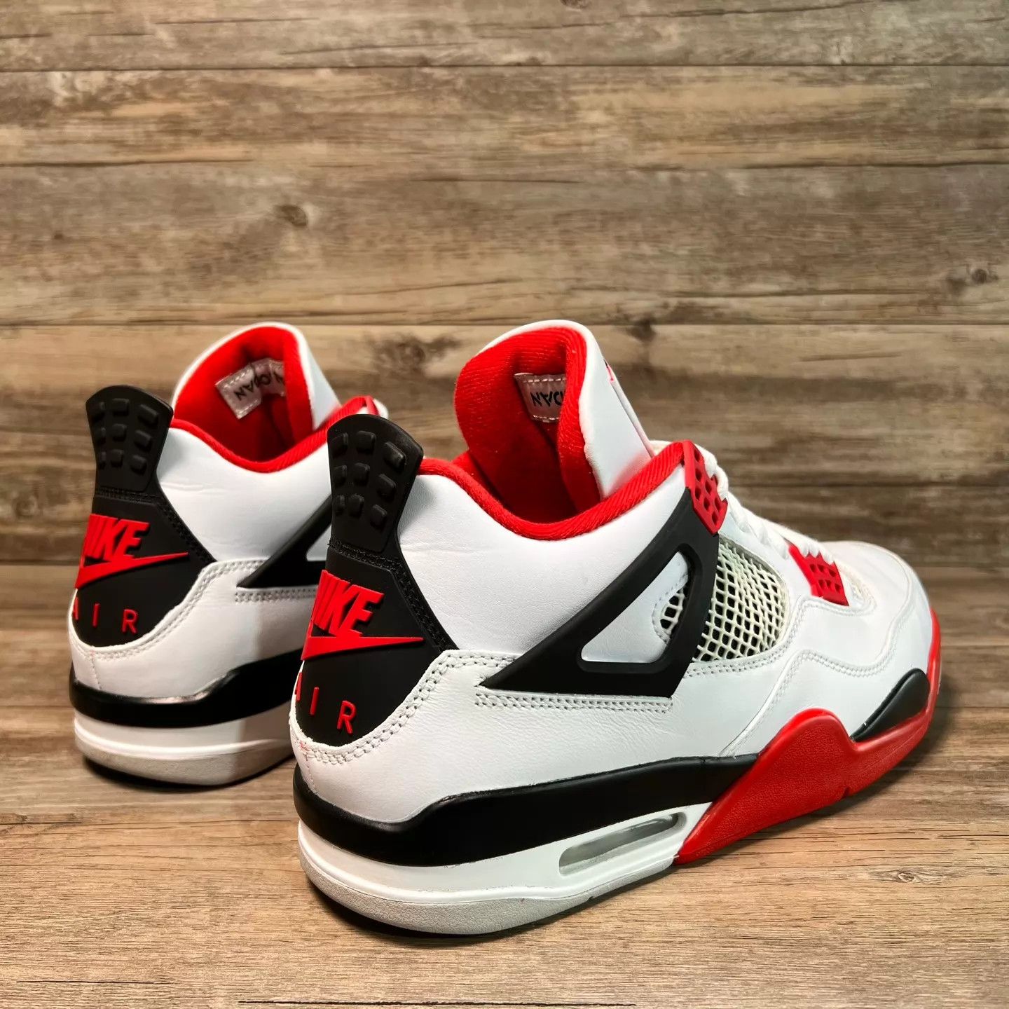 Nike AJ4 White/Red Flame 44.5 US 9.7/10 Size US 11.5 / EU 44-45 - 3 Thumbnail