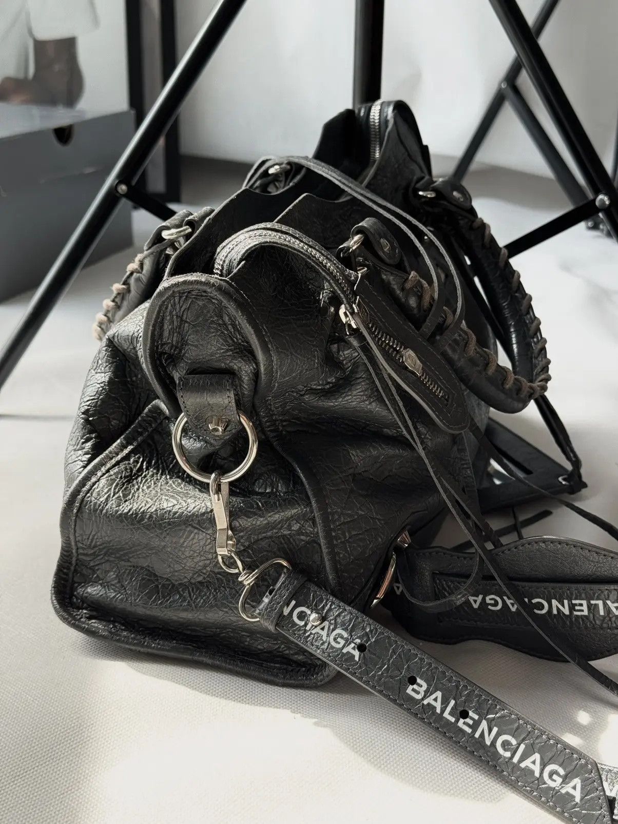 Balenciaga Vintage Balenciaga 00s City Bag Distressed Leather Handbag Size ONE SIZE - 4 Thumbnail