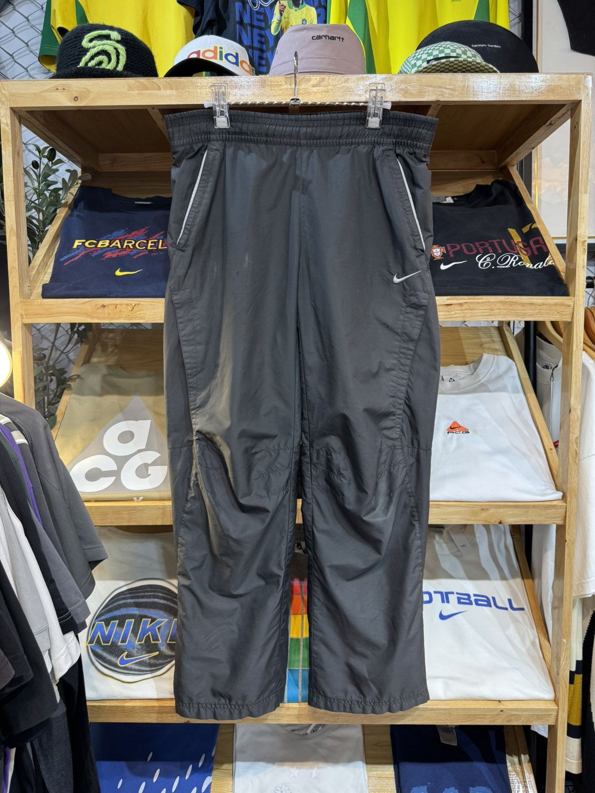 Vintage Vintage Nike Miniswoosh 00's Nylon Pants Size US 35 - 1 Thumbnail