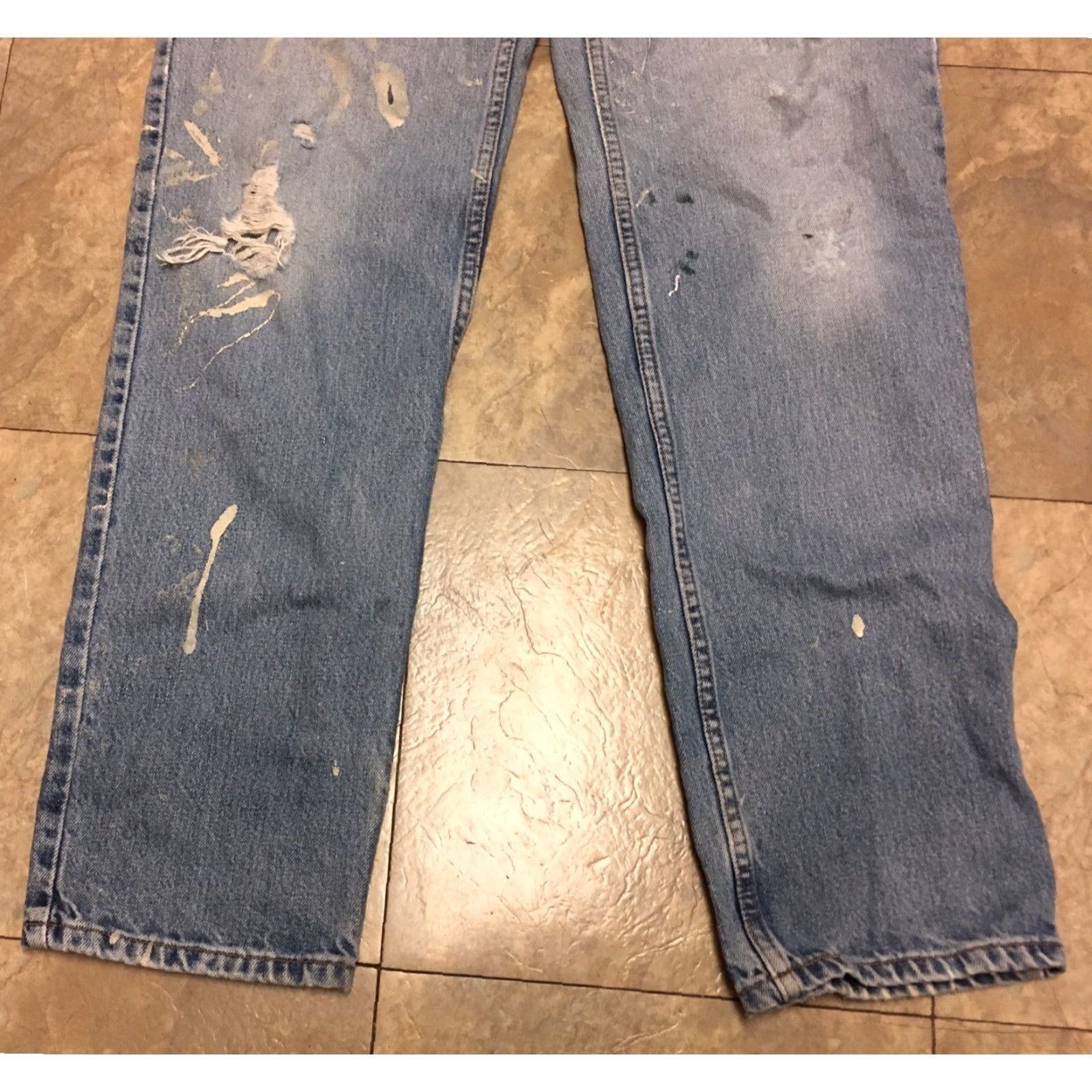 Levi's VINTAGE Levi's 550 Relaxed Fit Jeans 32 34 Distressed From Wear Destroyed Mens Jeans 5-Pocket Blue Denim Regular Inseam 34 Size US 32 / EU 48 - 7 Thumbnail