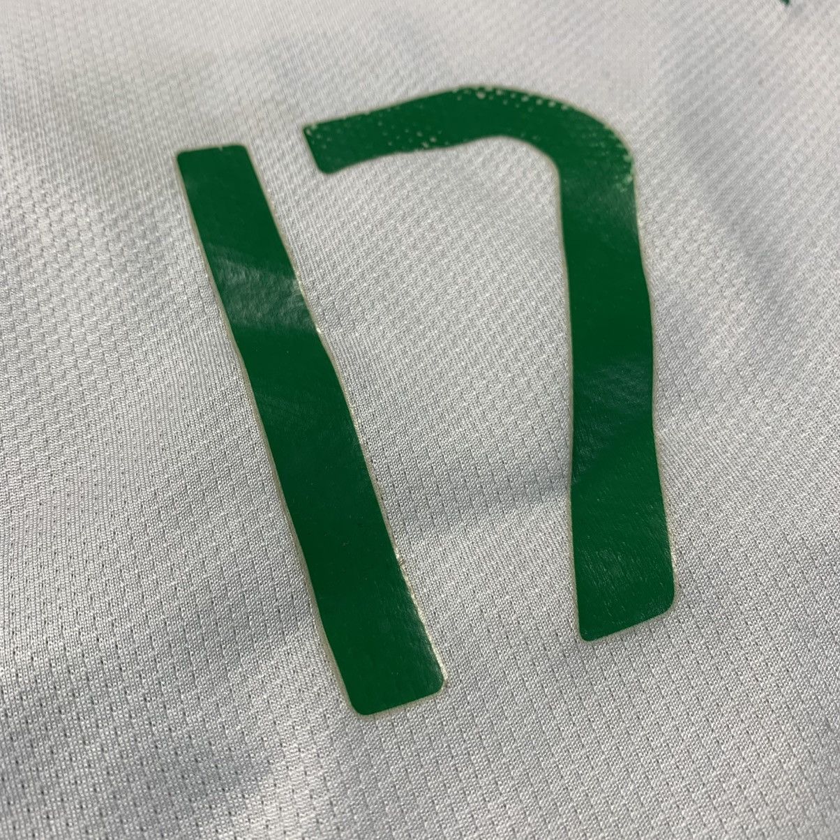 Nike 2000s🕺Cristiano Ronaldo 17 Portugal Away Jersey Size US M / EU 48-50 / 2 - 9 Thumbnail
