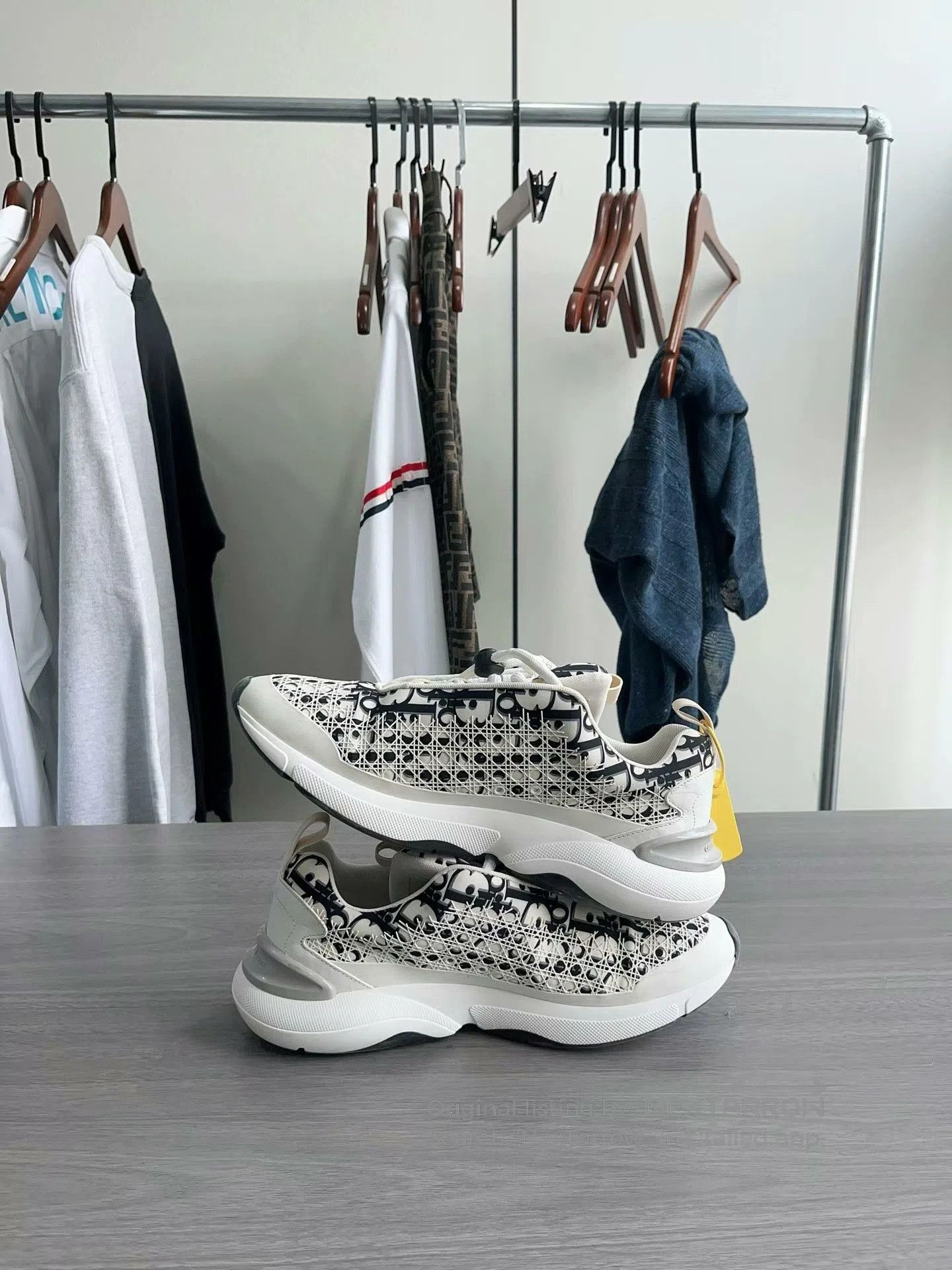 Dior Dior B24 Sneakers in Excellent Condition. Size US 10 / EU 43 - 4 Thumbnail