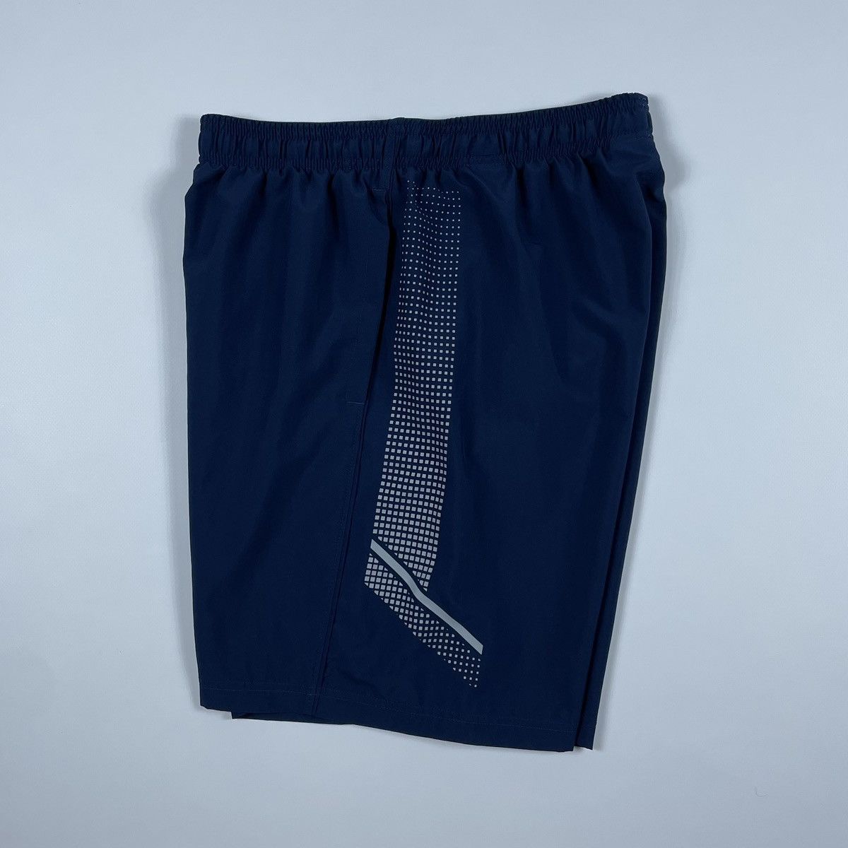 Under Armour Under Armour Athletic Shorts Size US 34 / EU 50 - 4 Thumbnail