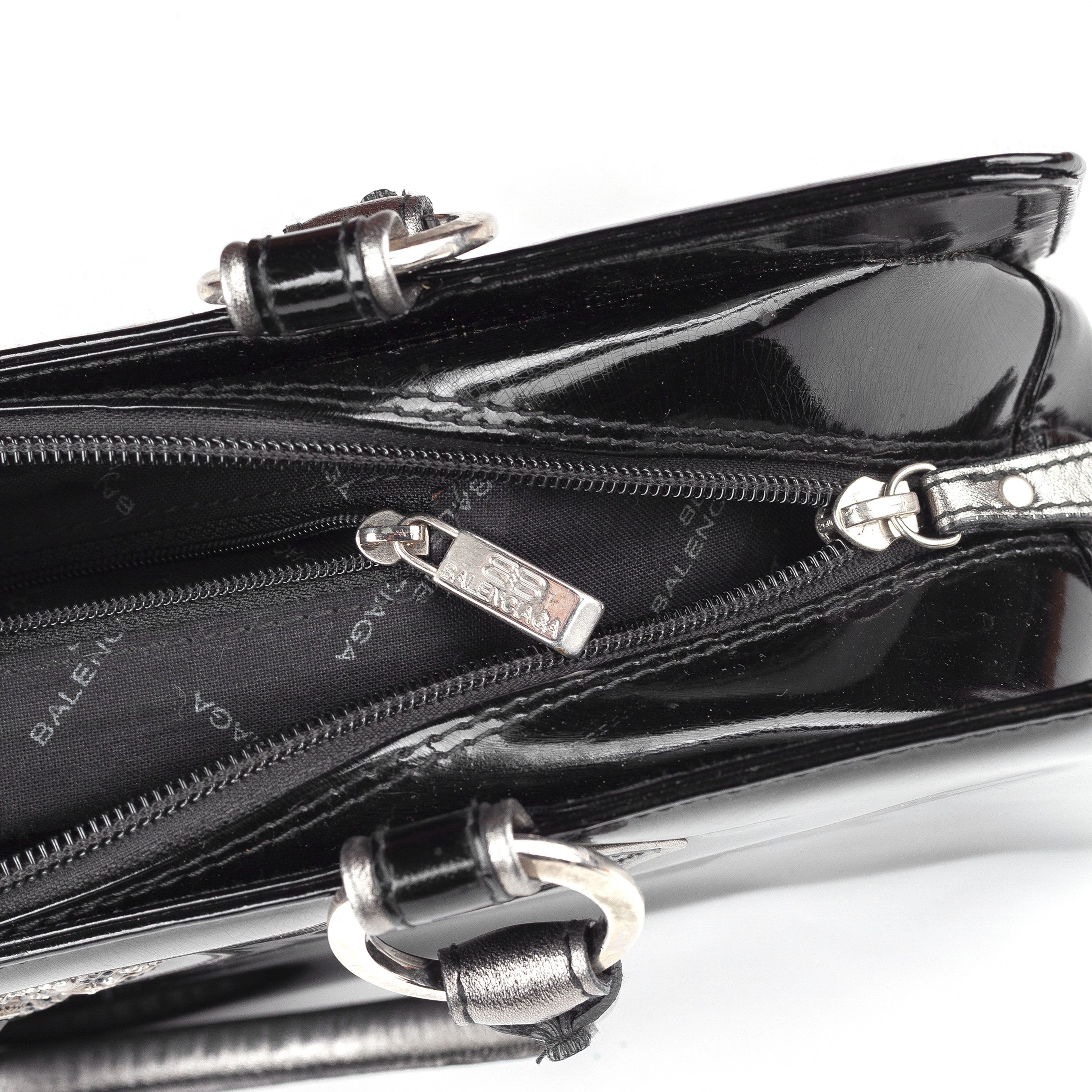 Balenciaga Balenciaga Paris Black Patent Leather Vintage Shoulder Bag Size ONE SIZE - 8 Thumbnail