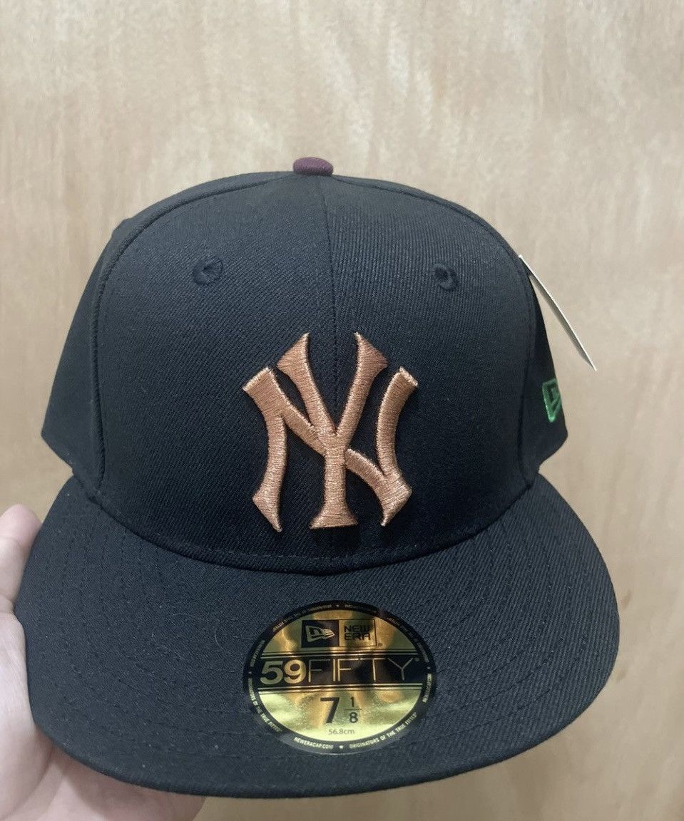 Hat Club Rahnni Fitteds New York Yankees Size 7 1/8, Men's