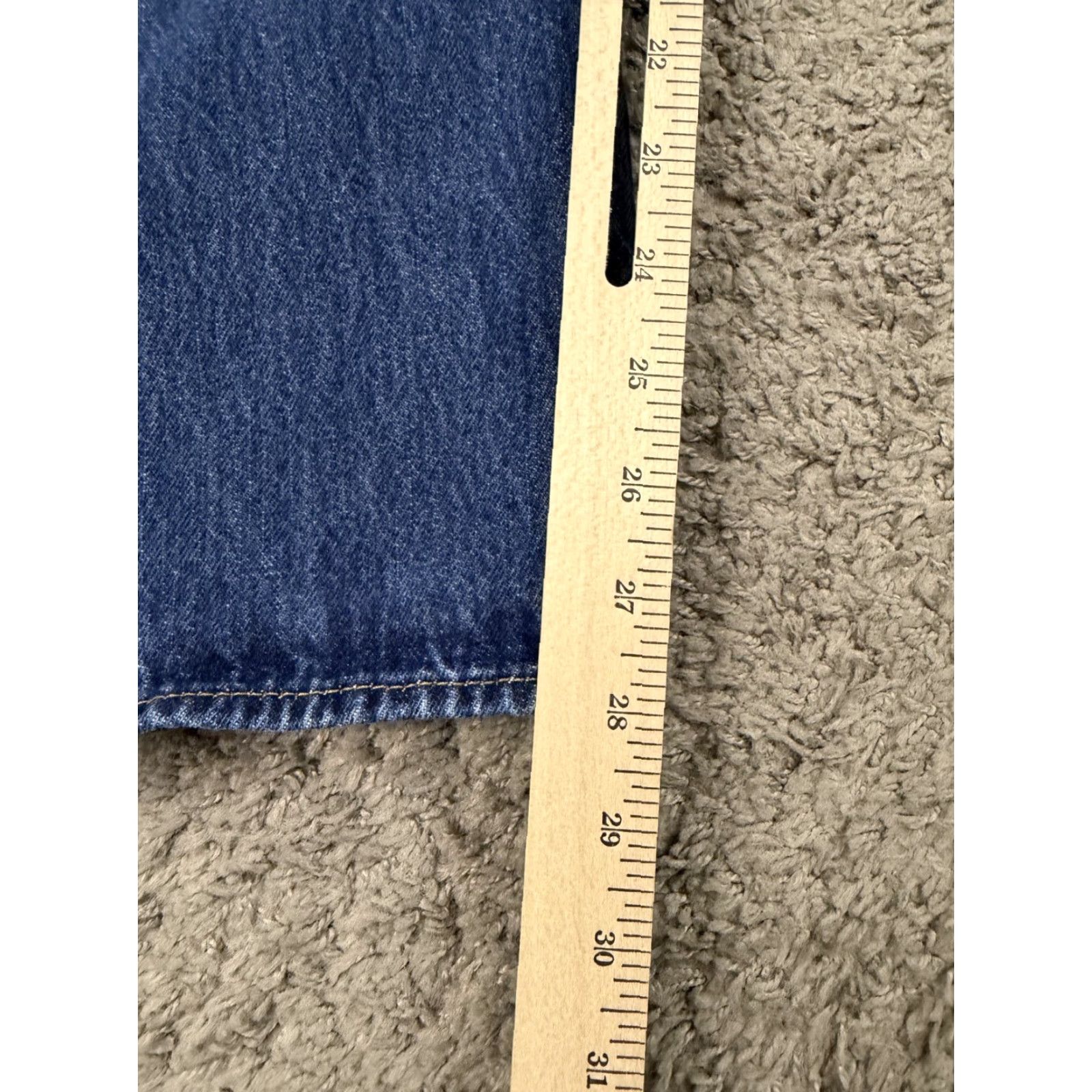 Levi's Levis 501 Jeans Mens 35 (32x28) Straight Leg Button Fly Dark Wash Cotton Denim Size US 35 - 6 Thumbnail