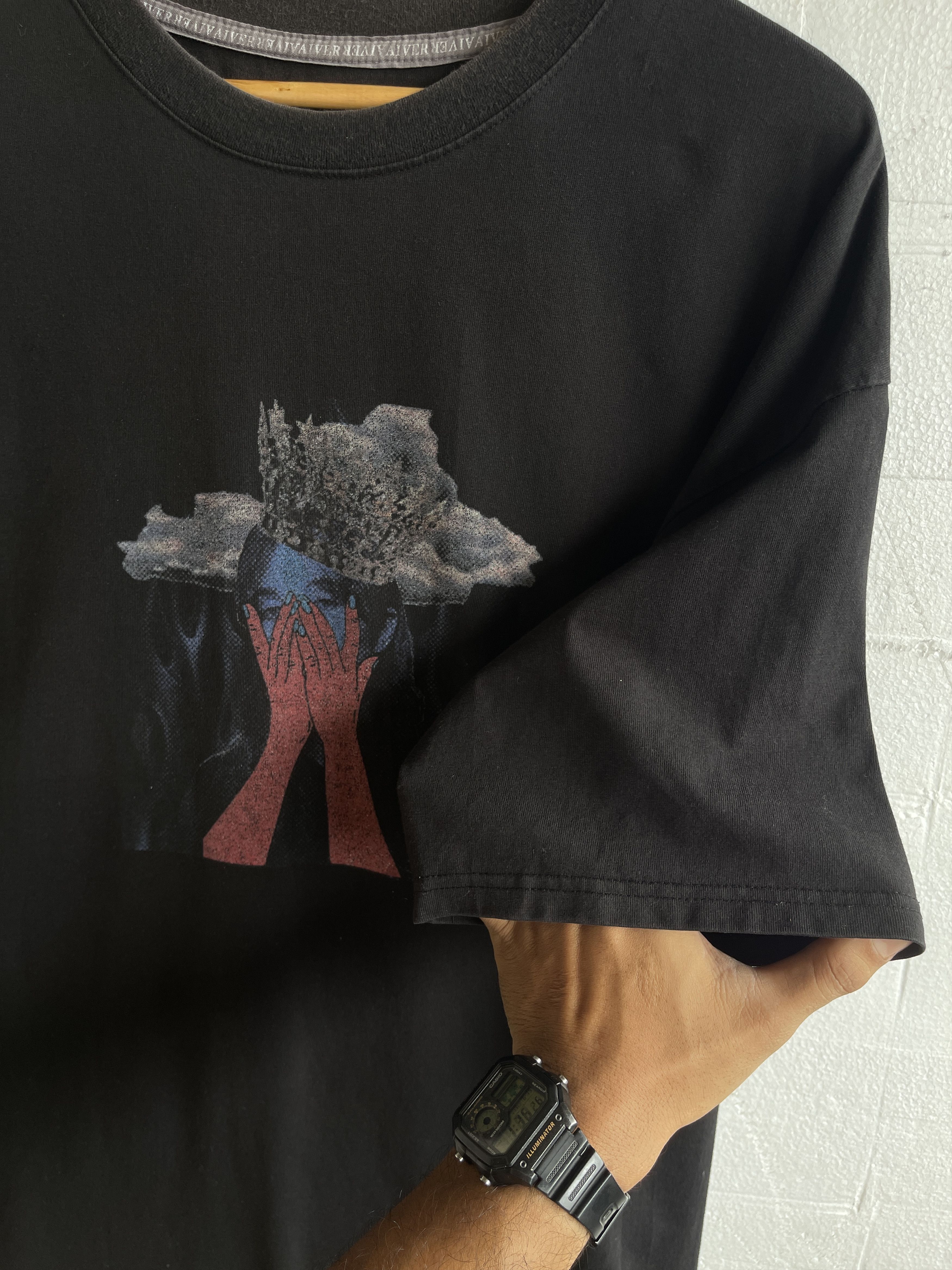 California Arts. Vintage🔥AIVER🔥Graphic Art Faded Tshirt Size US L / EU 52-54 / 3 - 7 Thumbnail