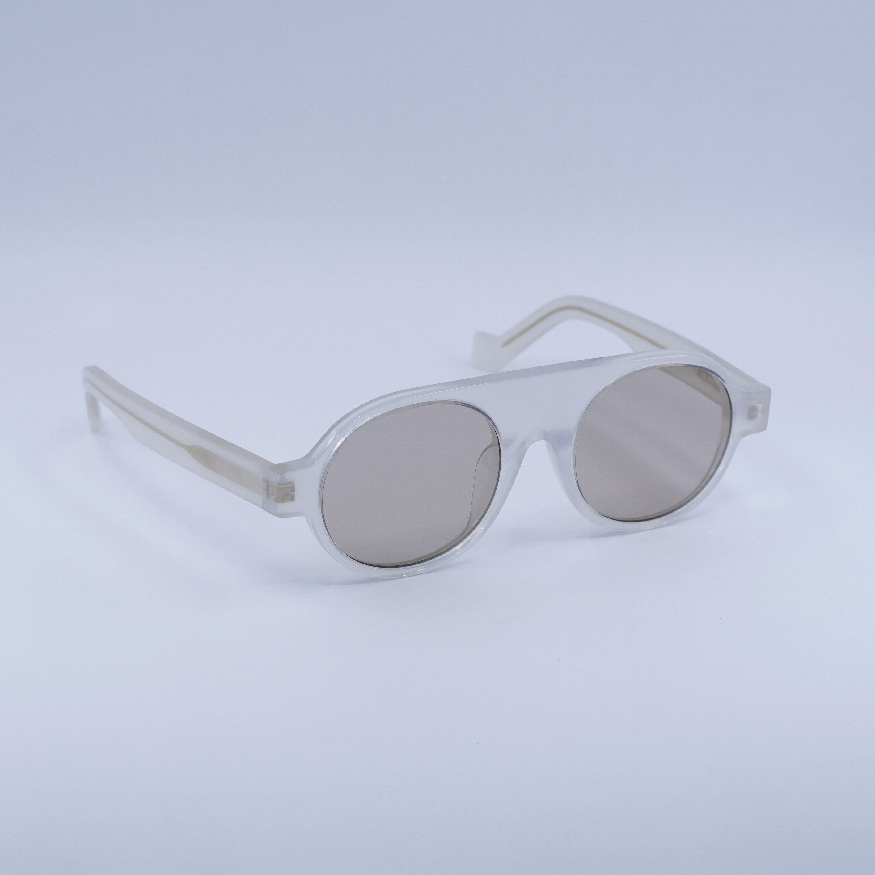 Loewe Loewe LW40020F 21E White Sunglasses Size ONE SIZE - 4 Thumbnail