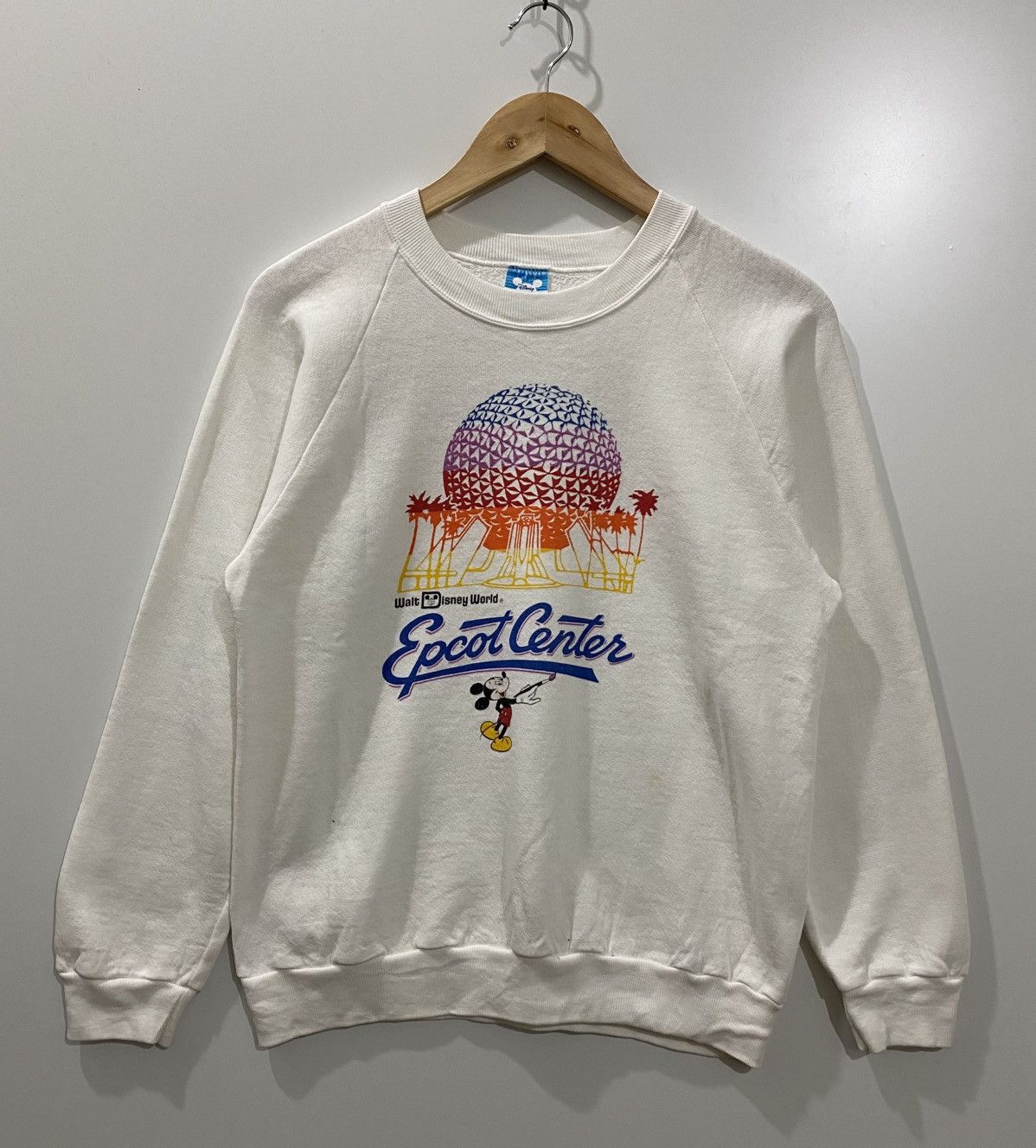 Vintage VTG Walt Disney World Epcot Center sweatshirt Size US M / EU 48-50 / 2 - 1 Thumbnail