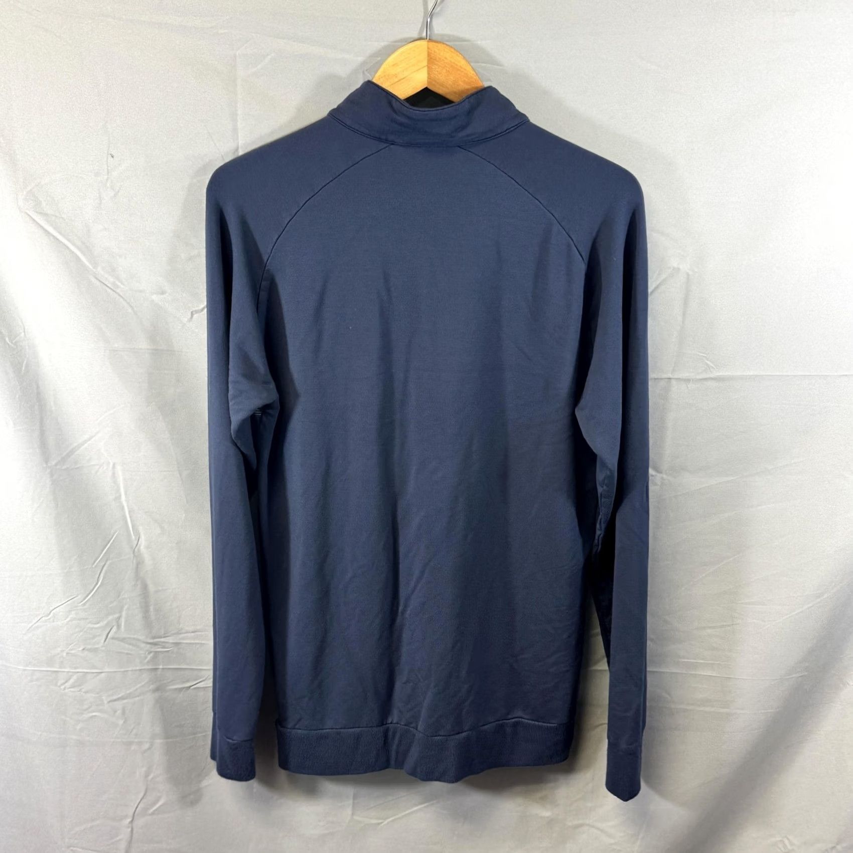 TravisMathew VINTAGE? No. Size US M / EU 48-50 / 2 - 2 Thumbnail