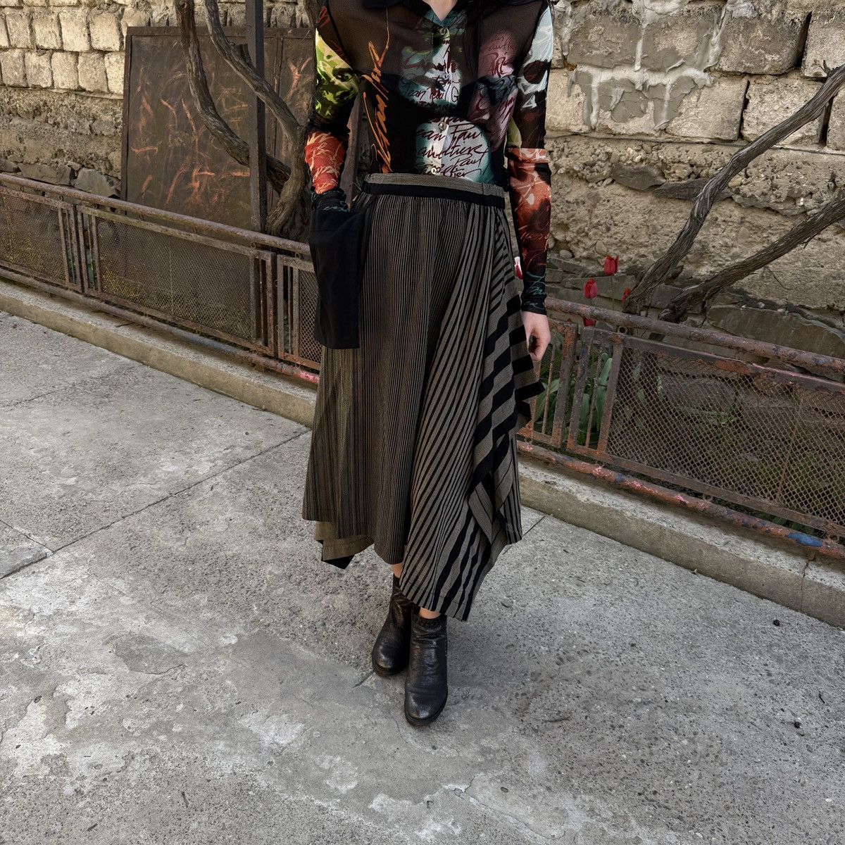 Issey Miyake Archive 1980’s Issey Miyake Permanente Striped Wool Skirt Size 25" / US 0 / IT 36 - 5 Thumbnail