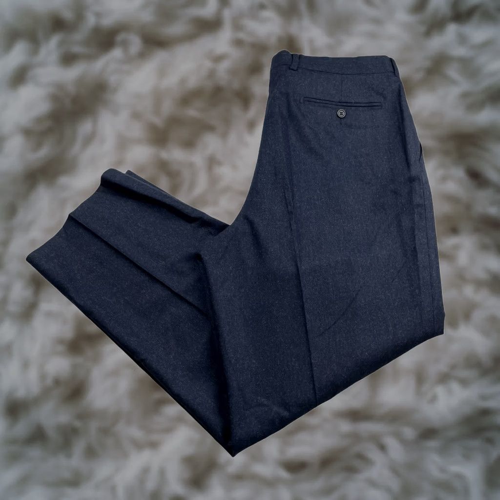 Vintage Dunhill Men’s 100% Wool Flannel Flat Front Dress Pants Navy Blue Italy 36x30 Jeans? Size US 36 / EU 52 - 1 Thumbnail