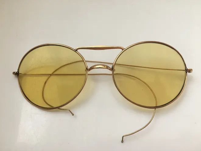 Other '11 MOD MOTORING AUTOGLAS ROLLED GOLD SUNGLASSES U.S.A. Size ONE SIZE - 8 Thumbnail