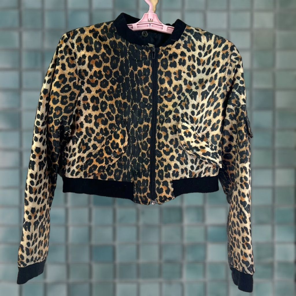 Vintage VINTAGE Rossodisera Leopard Print Crop Zip Front Bomber Jacket S Women Jacket XS Adult? (Wait) Size S / US 4 / IT 40 - 1 Thumbnail