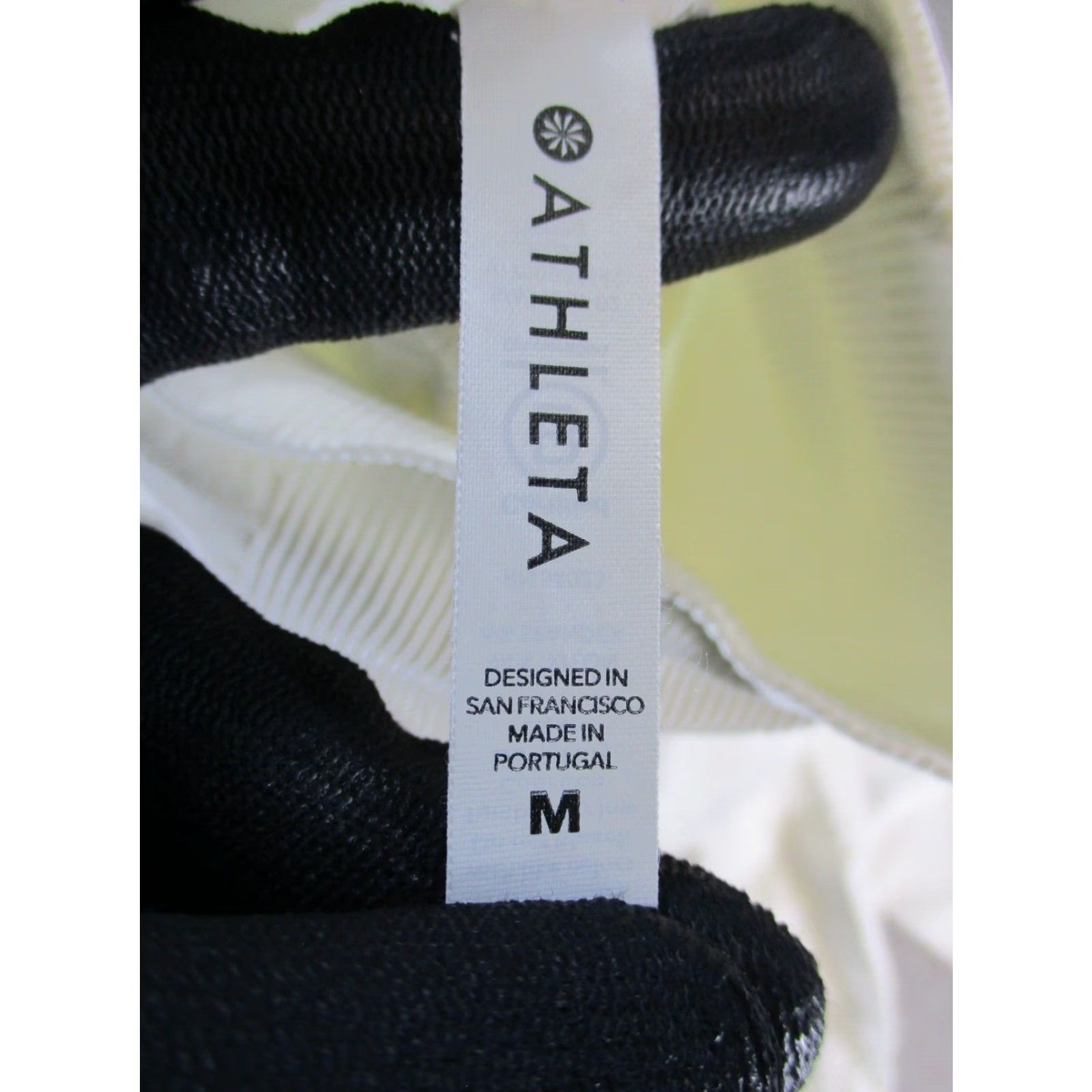 Athleta VINTAGE Athleta Sweater Women's Medium Pullover Knit Long Sleeve Mock Neck White Casual Size M / US 6-8 / IT 42-44 - 3 Thumbnail