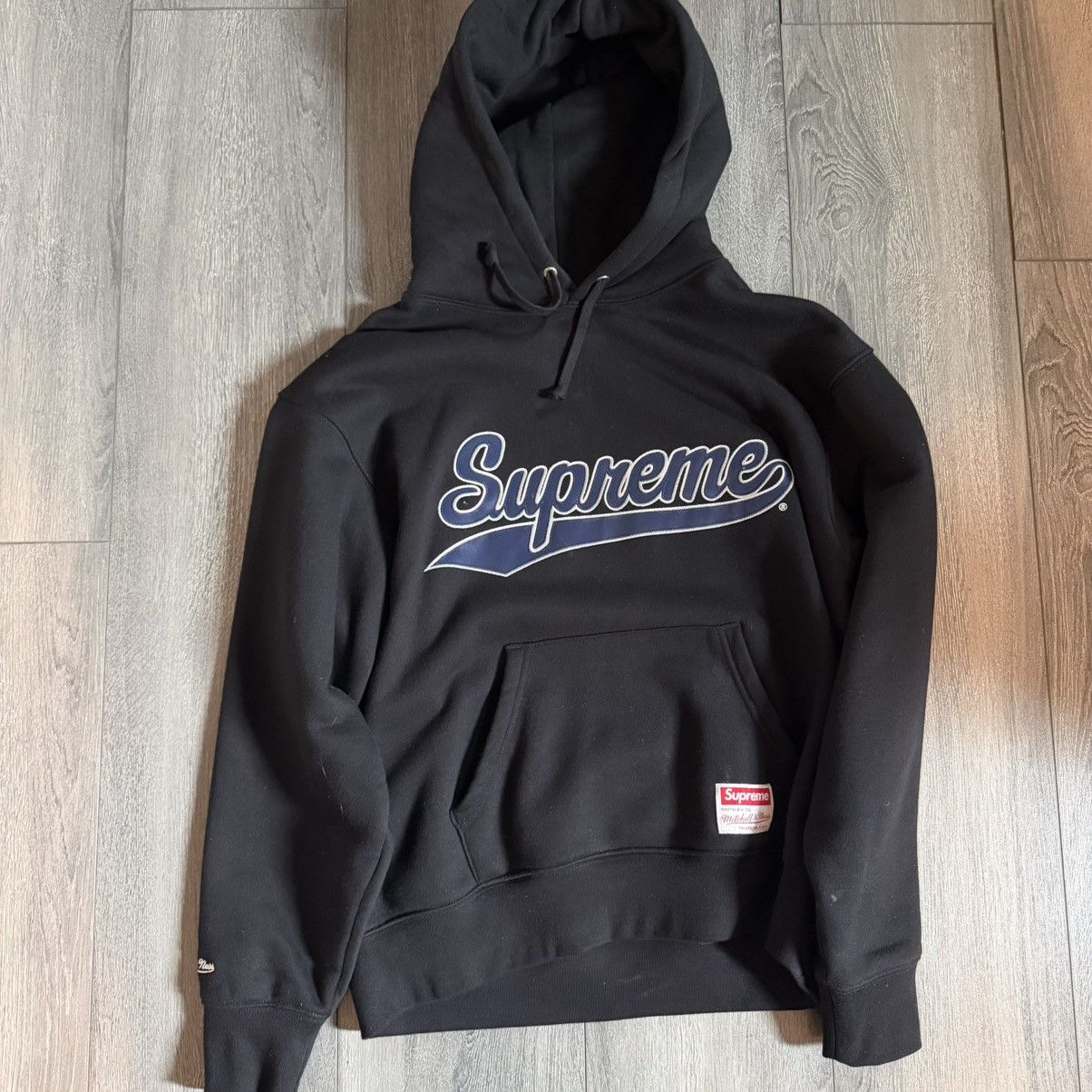 Mitchell & Ness × NCAA × Supreme Supreme x Mitchel & Ness NCAA Georgetown Hoodie Size US S / EU 44-46 / 1 - 1 Thumbnail