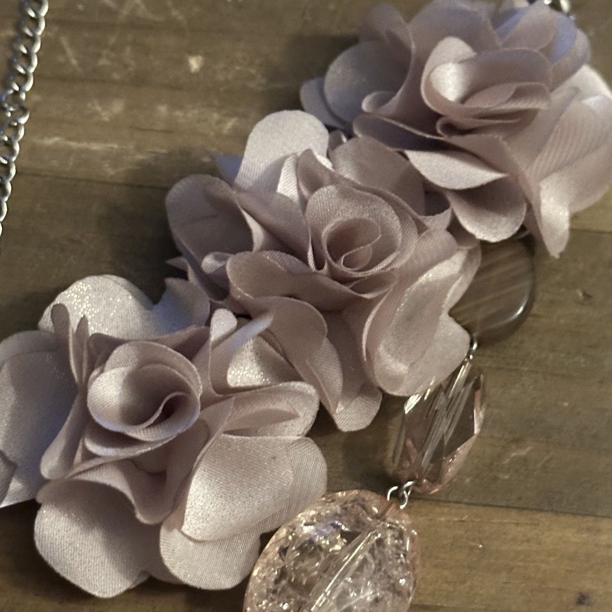 Other NY Collection silk roses & beads layered statement necklace Size ONE SIZE - 3 Thumbnail