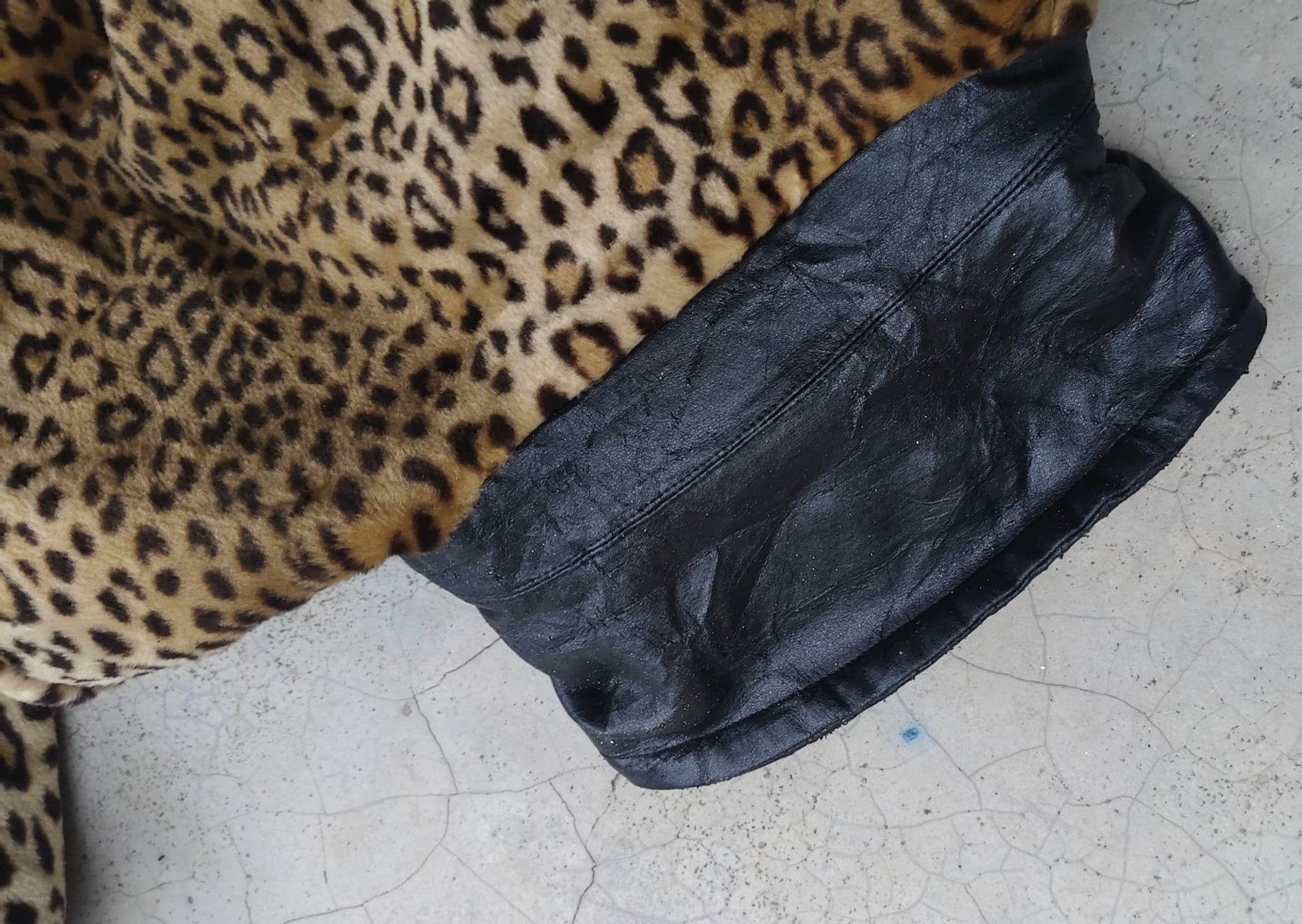 Yves Saint Laurent YVES SAINT LAURENT LEOPARD PRINTED FUR COAT Size M / US 6-8 / IT 42-44 - 7 Thumbnail
