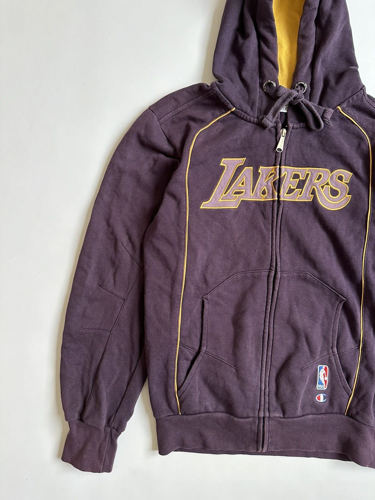 Champion Vintage Champion LA Lakers Zip Hoodie Size US S / EU 44-46 / 1 - 3 Thumbnail