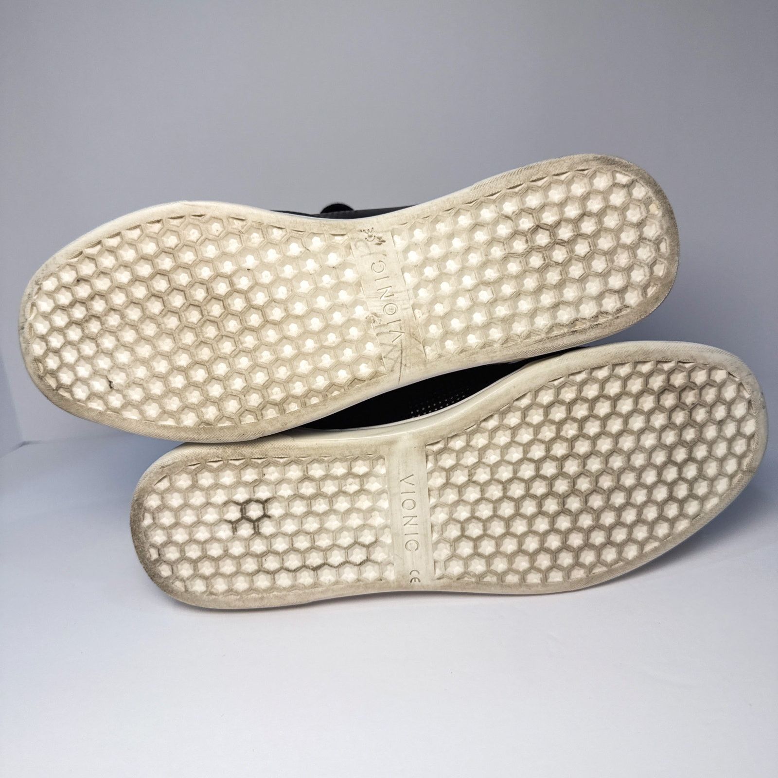 Vionic Vionic Brok LaceUp Shoes | Black | Size 7 Size US 7 / EU 40 - 4 Thumbnail