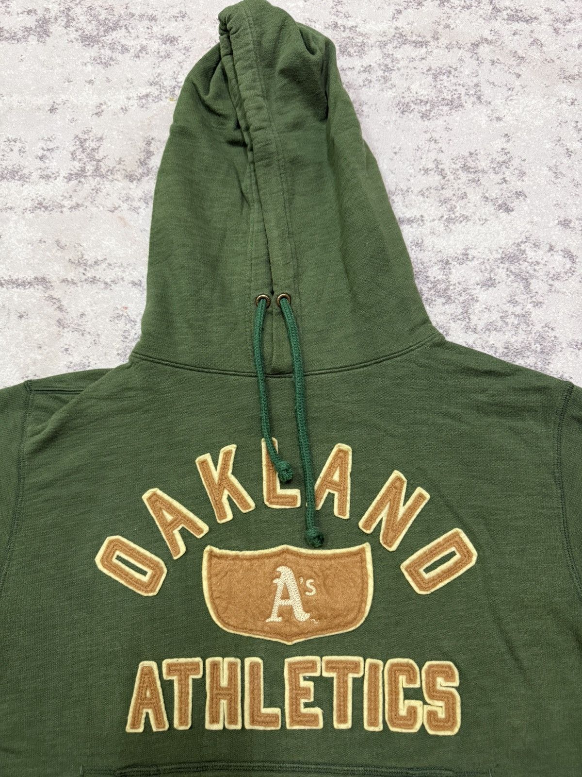 MLB Vintage Y2k MLB X Uniqlo Oakland Atheltic Pullover Sweater Size US S / EU 44-46 / 1 - 6 Thumbnail