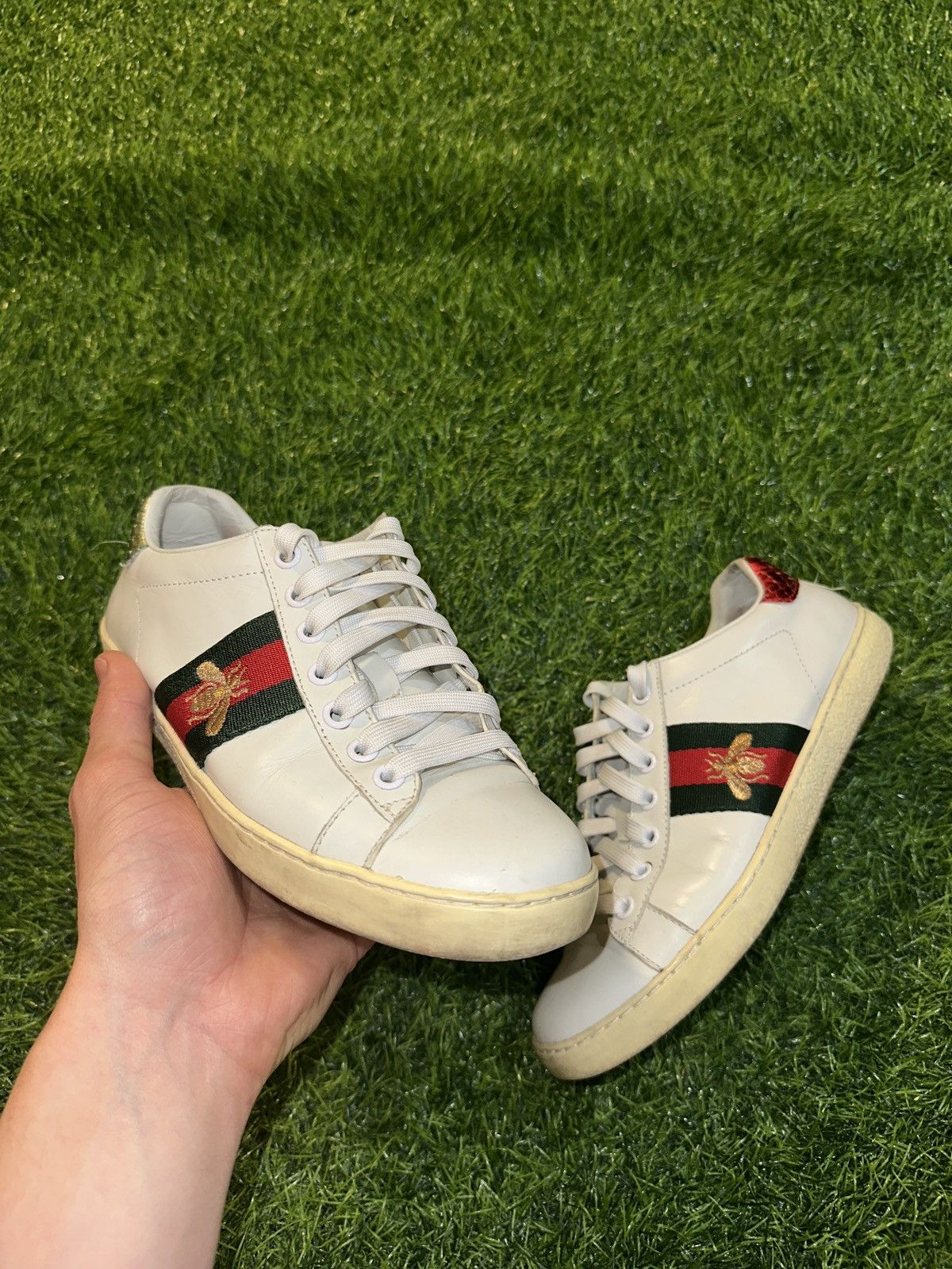 Gucci Gucci ace bee embroidered shoes size 36 Size US 6 / IT 36 - 1 Thumbnail