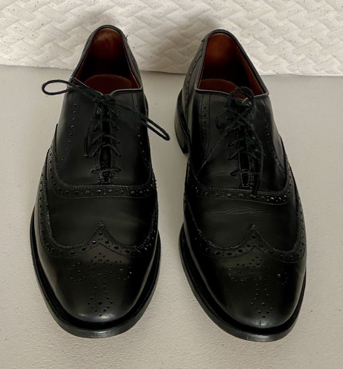 Allen Edmonds Allen Edmonds Chester 1903 Black Leather Wingtip Oxford 10 D Size US 10 / EU 43 - 15 Thumbnail