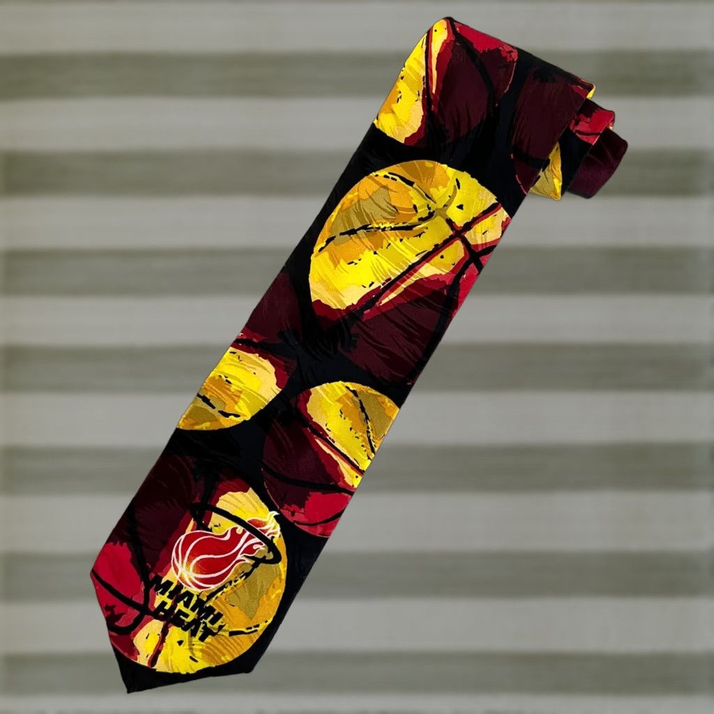 NBA VINTAGE NWT Miami Heat Silk Tie RM Sport Ralph Marlin Made in USA Size ONE SIZE - 1 Thumbnail