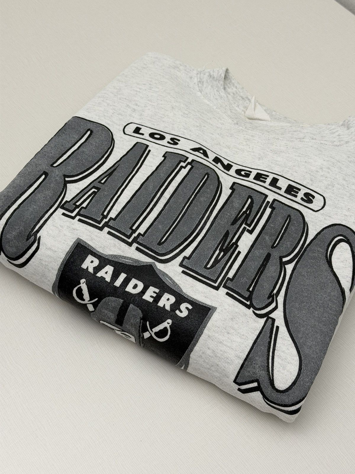 NFL Vintage 90s Los Angeles Raiders Crewneck Sweatshirt XL NFL Size US XL / EU 56 / 4 - 10 Thumbnail