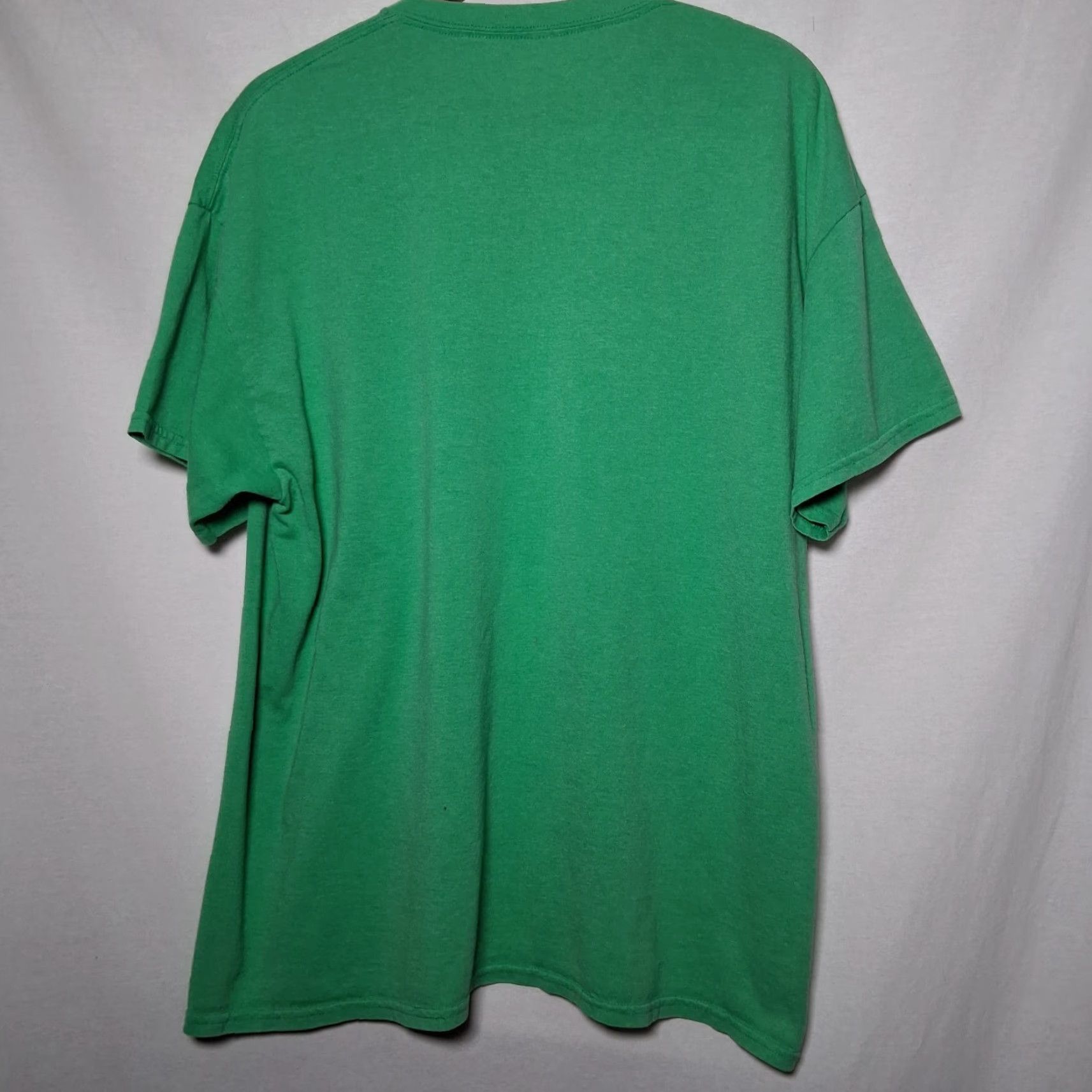 Vintage Ireland Shirt Men XL Green Celtic Cross Angel Wings Y2K Graphic T-Shirt reads Size US XL / EU 56 / 4 - 3 Thumbnail