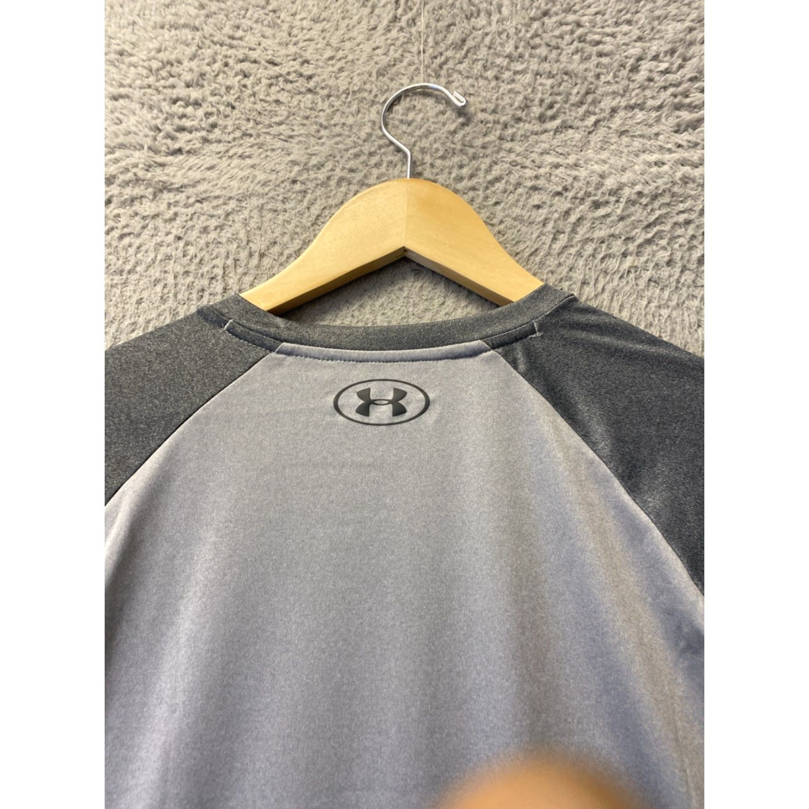 Under Armour Under Armour T-Shirt Men's UA Tech Heatgear Short Sleeve Athletic Tee /134-32 Size US XL / EU 56 / 4 - 7 Thumbnail