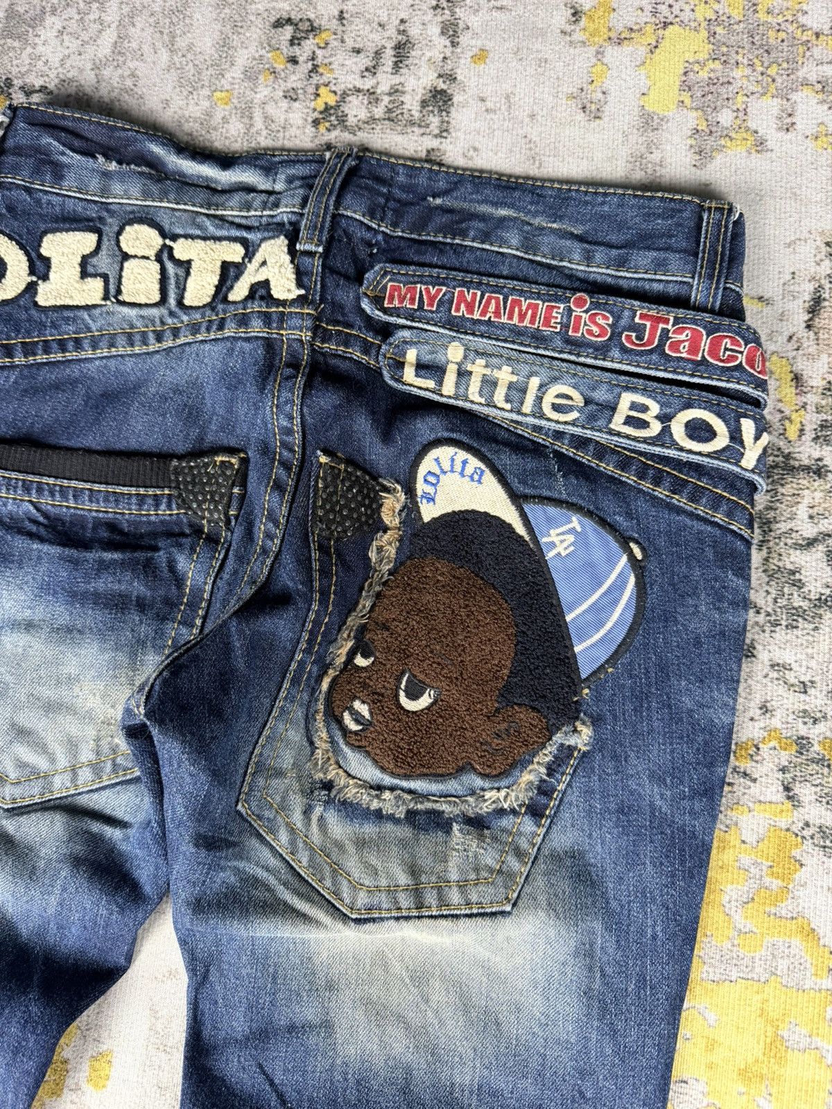 Le Grande Bleu (L.G.B.) Rare Lolita x Yoshitomo Nara Little Boy Jeans Size US 30 / EU 46 - 3 Thumbnail
